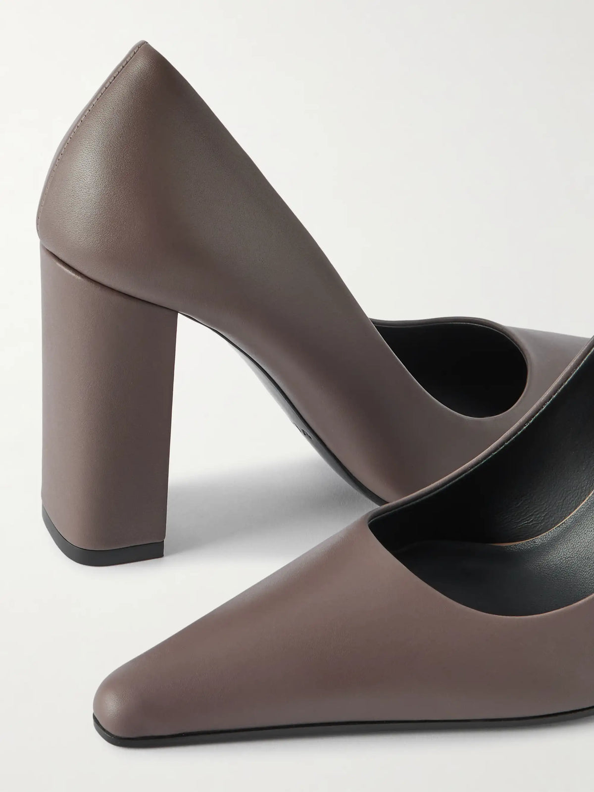 110 Leather Pumps