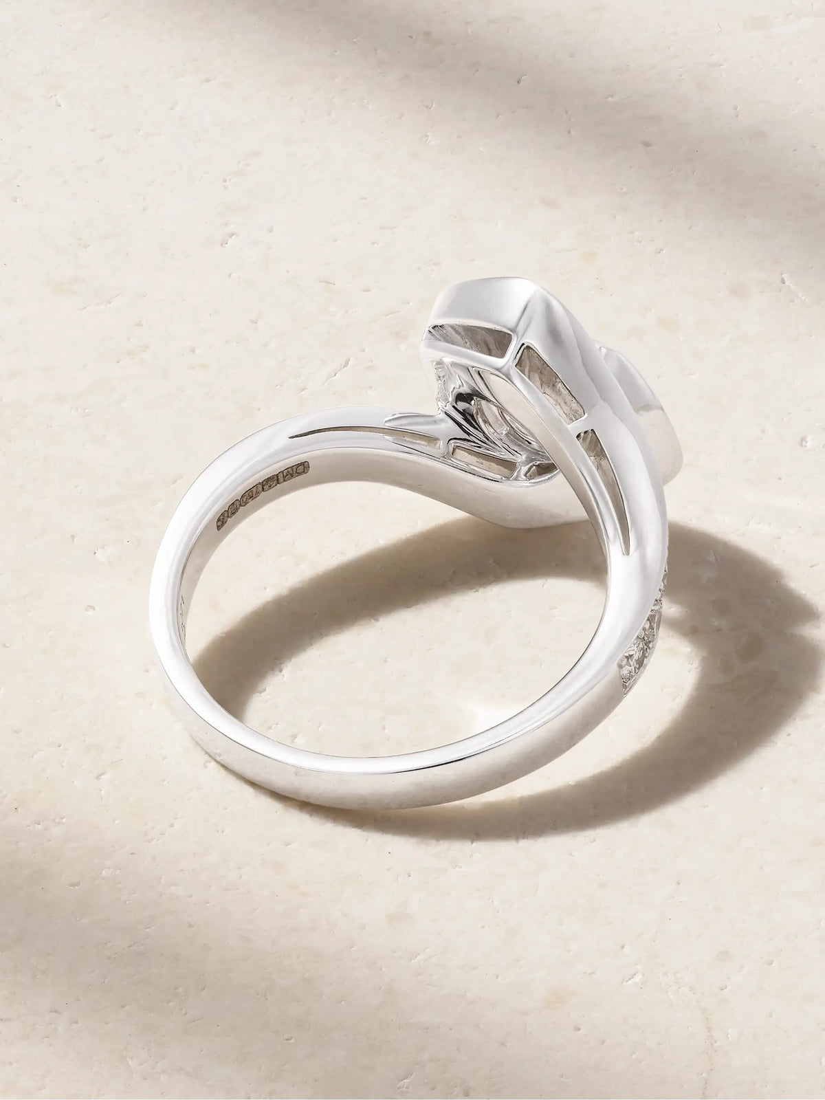 Frozen Kiss 18-karat White Gold Diamond Ring
