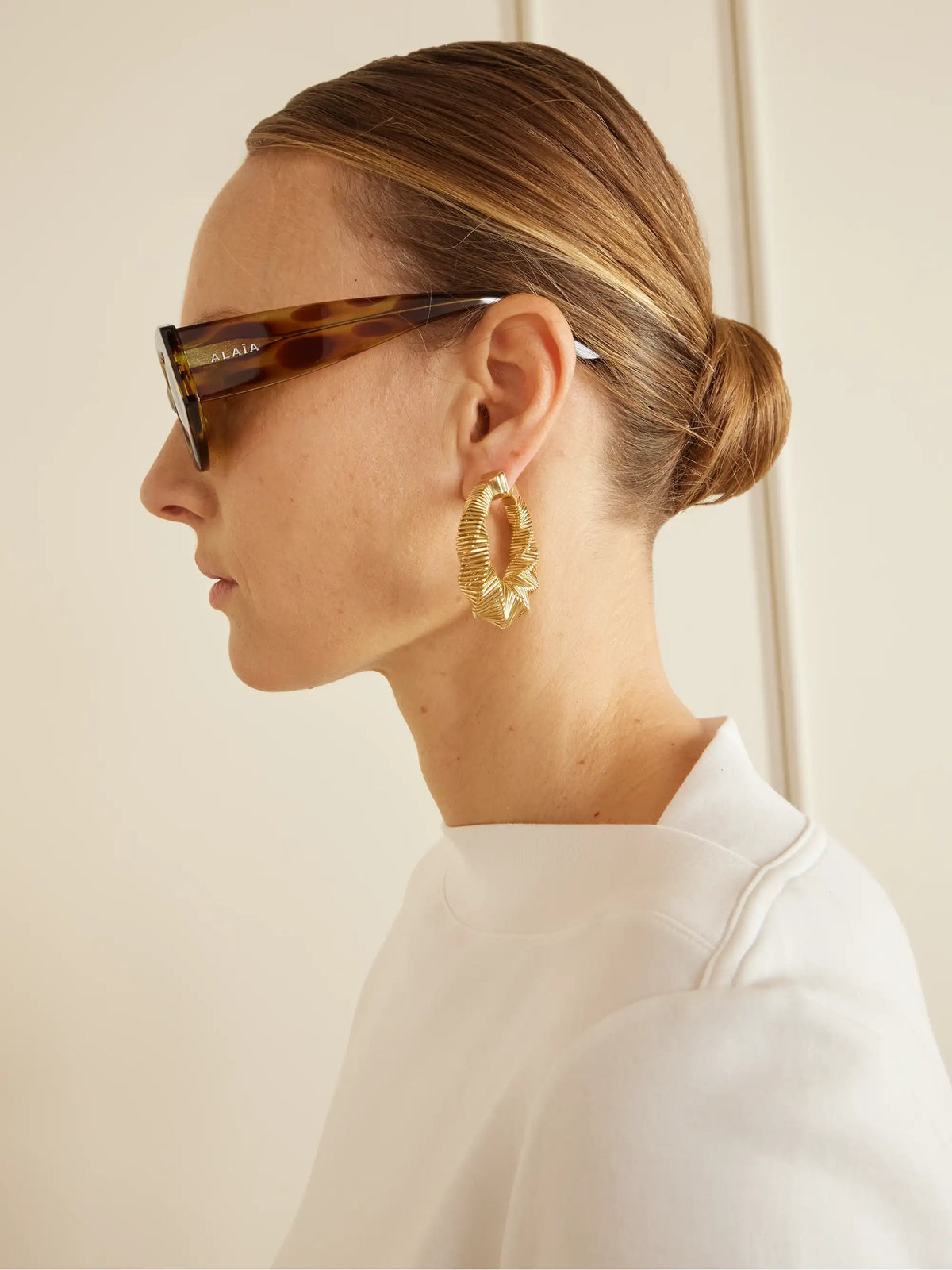 Lettering Round-frame Tortoiseshell Acetate Sunglasses