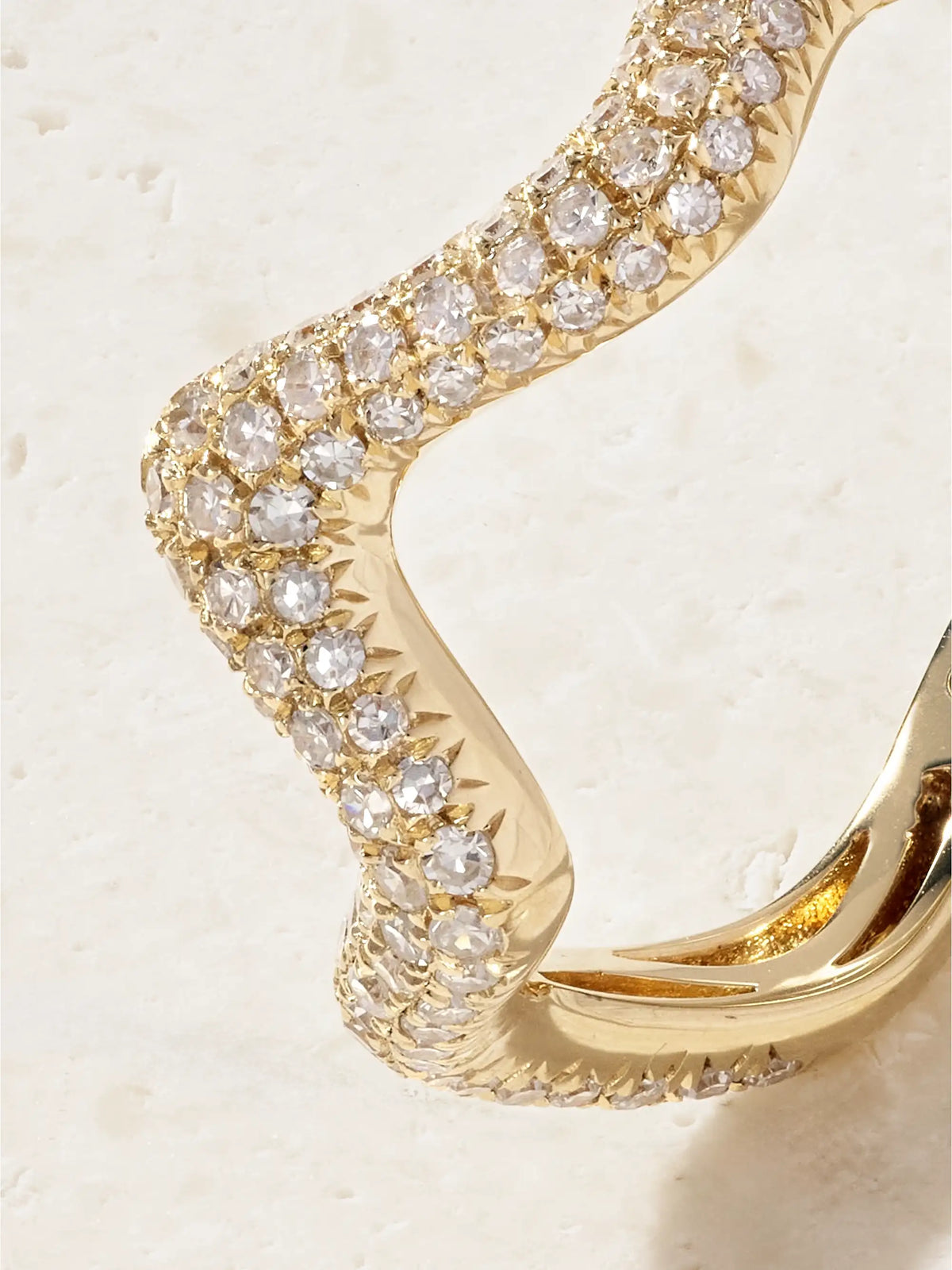 Wave 18-karat Gold Diamond Ring