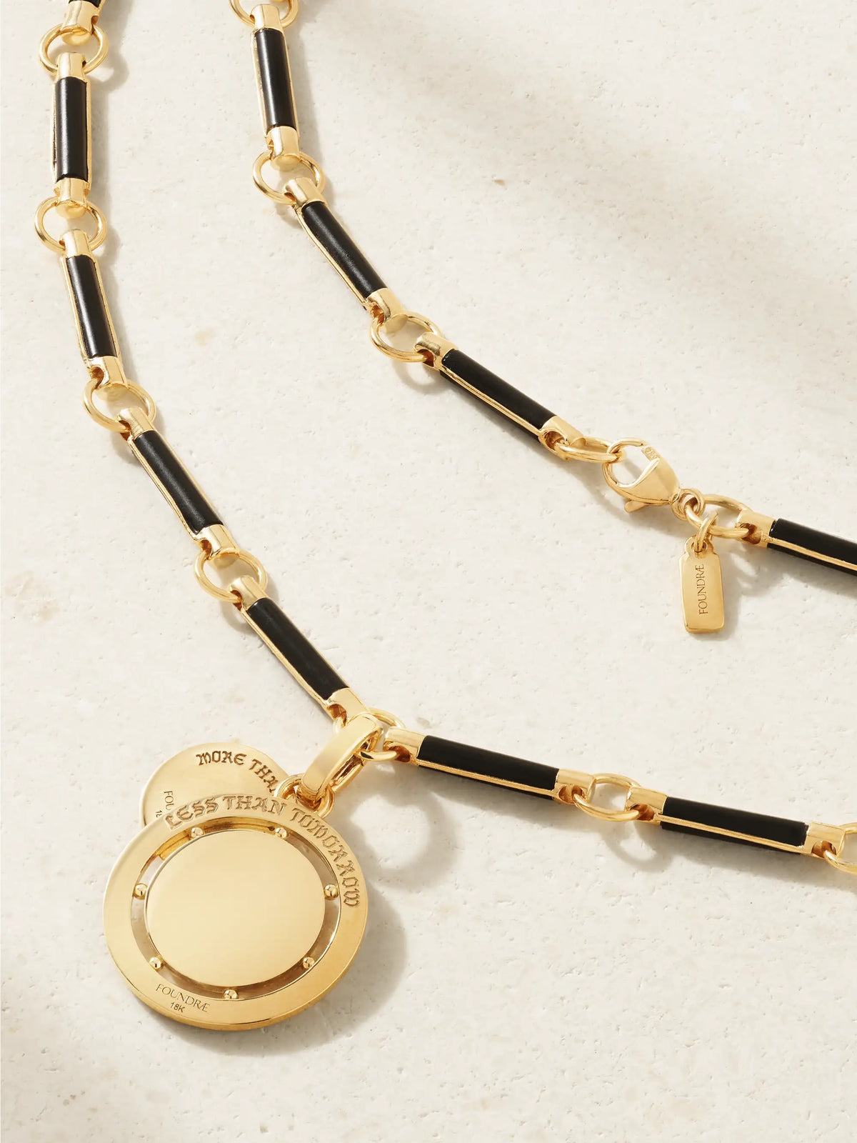 Ever Growing Vivacity 18-karat Gold Onyx Necklace