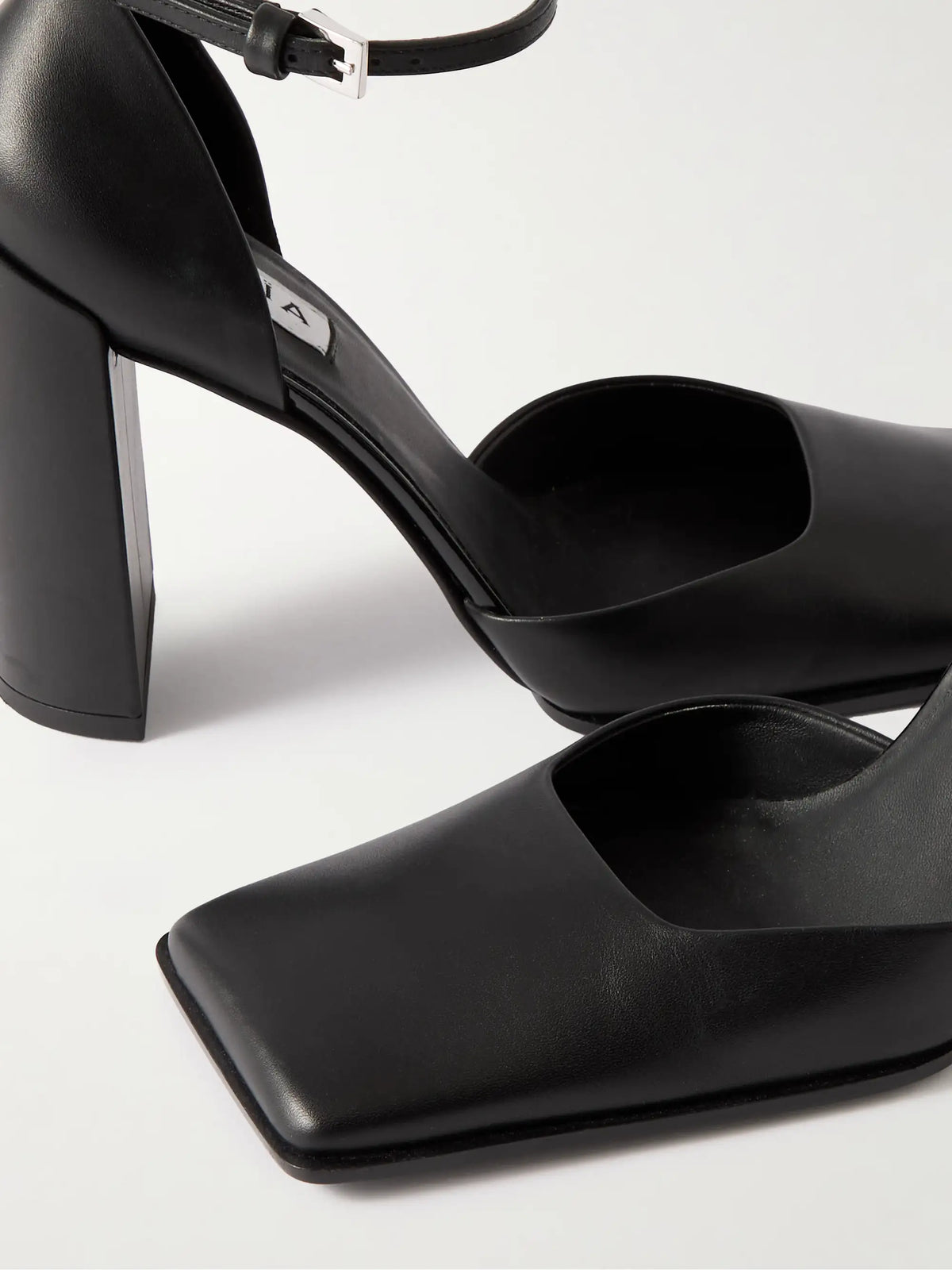 90 Leather Pumps