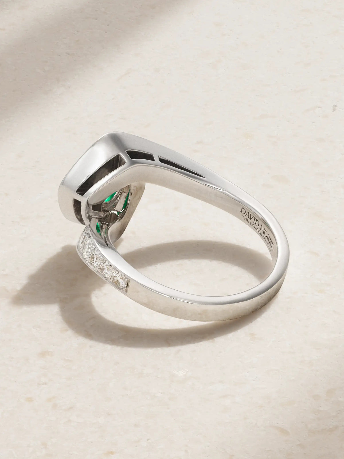 Frozen Kiss 18-karat White Gold, Diamond And Emerald Ring