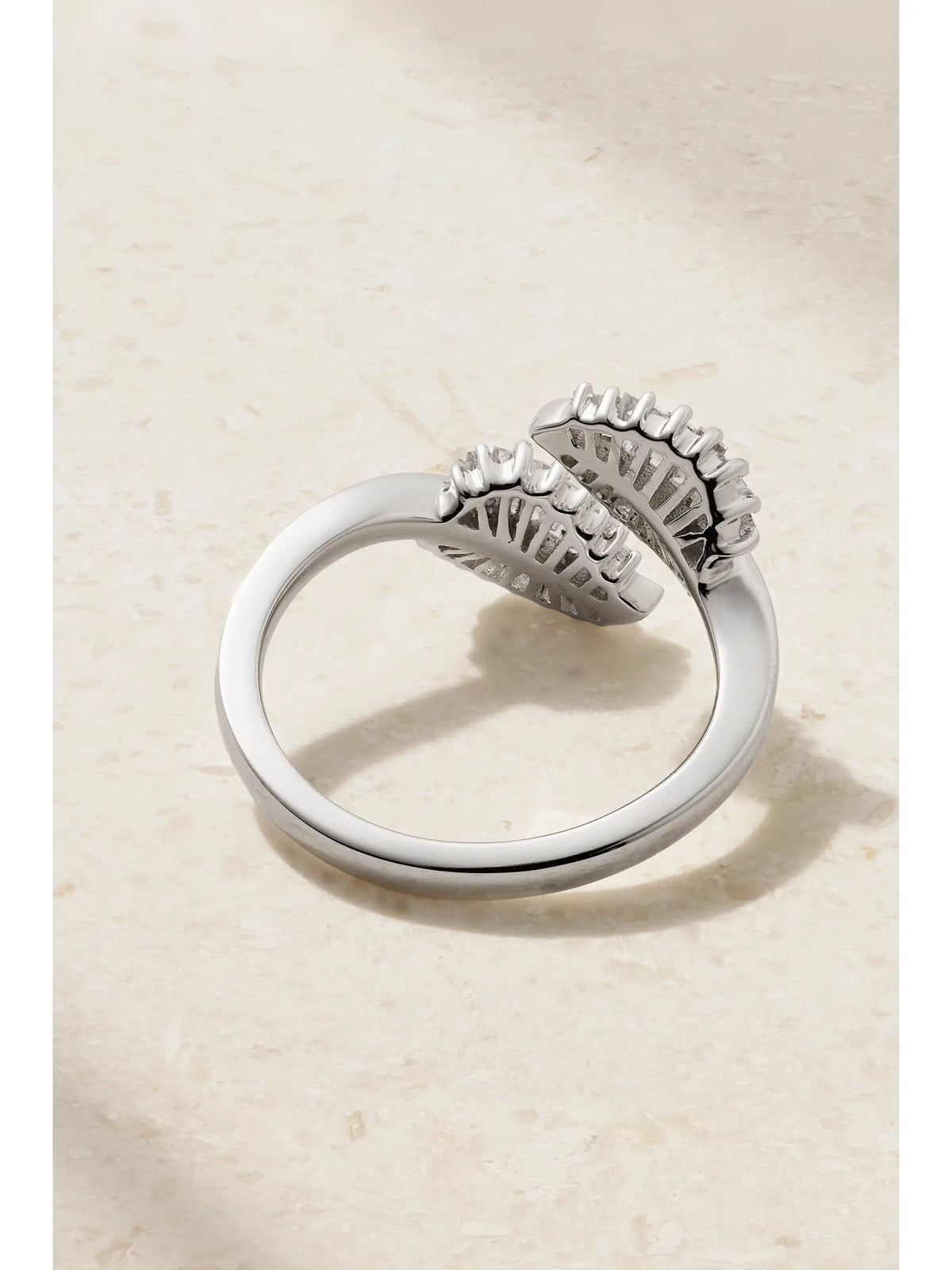 Small Palm Leaf 18-karat White Gold Diamond Ring