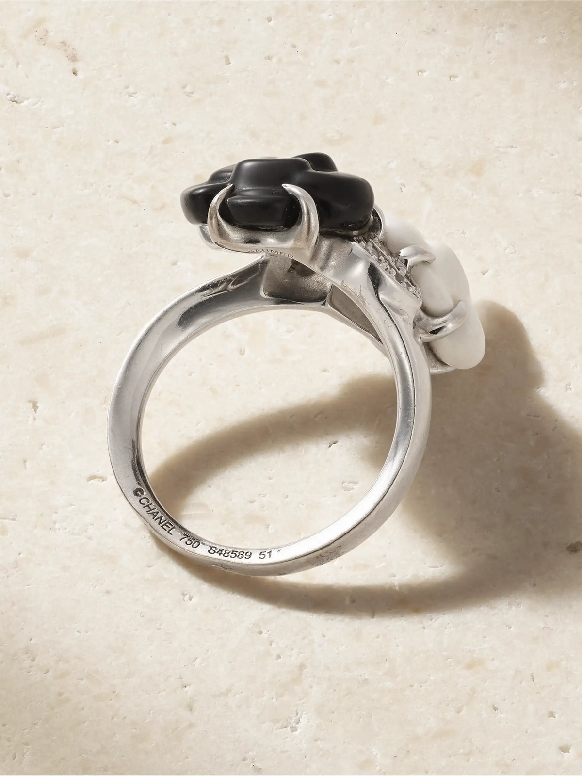 Stephanie Windsor + Chanel Vintage 1990s Camelia 18-karat Gold, Diamond And Ceramic Ring