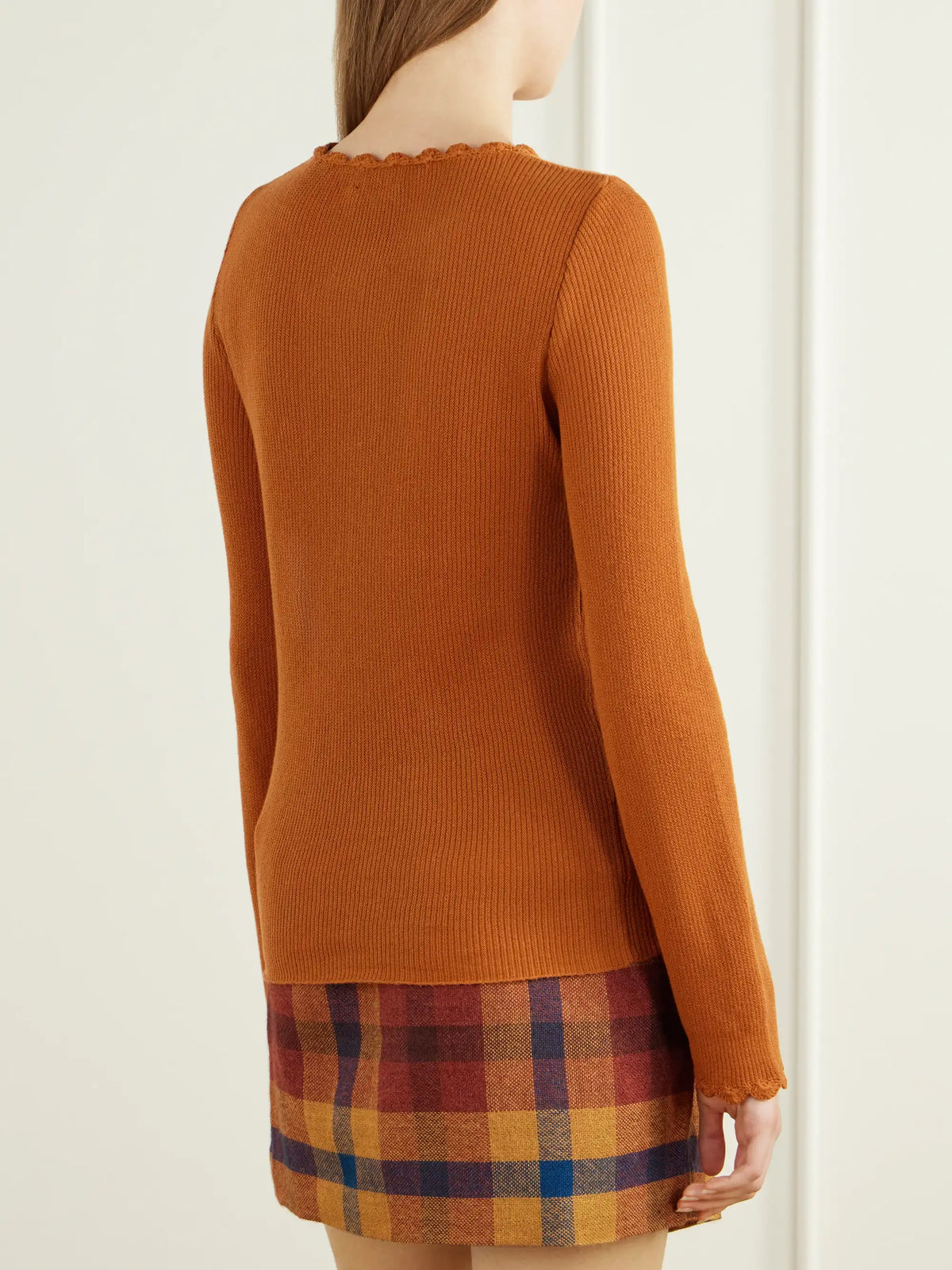 ESCVDO Bernabe Scalloped Ribbed Cotton Sweater