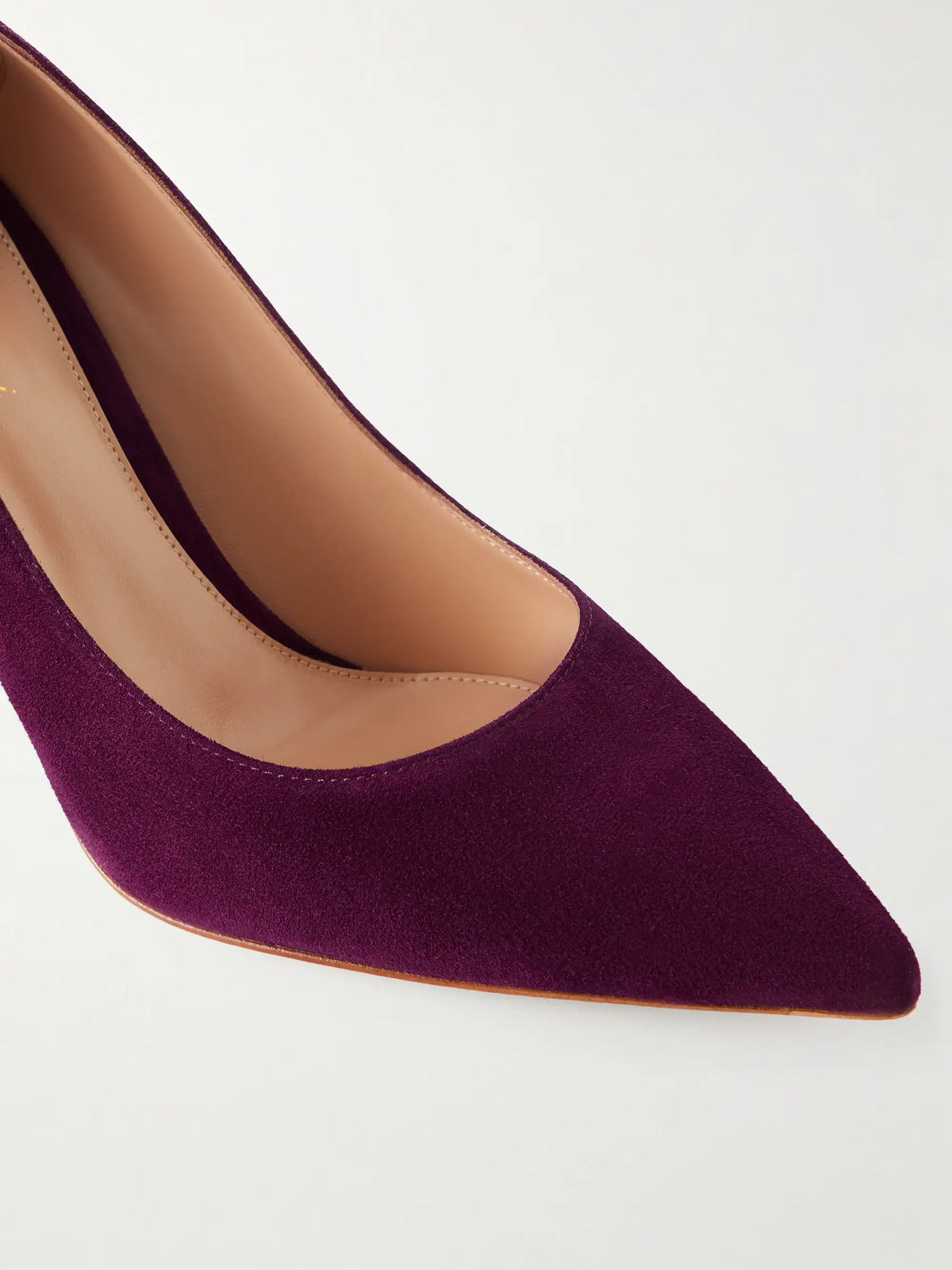 85 Suede Pumps