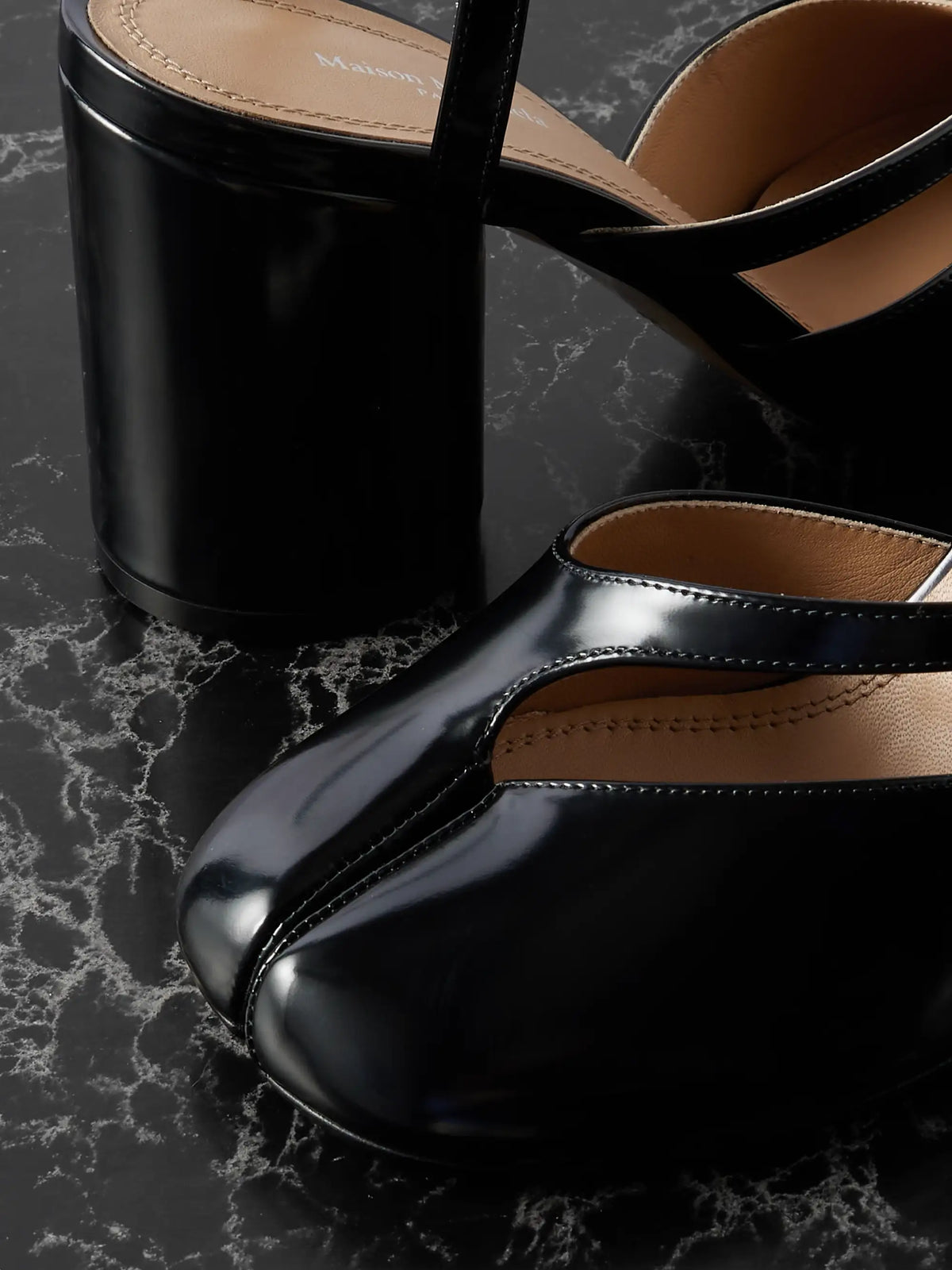 Tabi Split-toe Glossed Leather Pumps