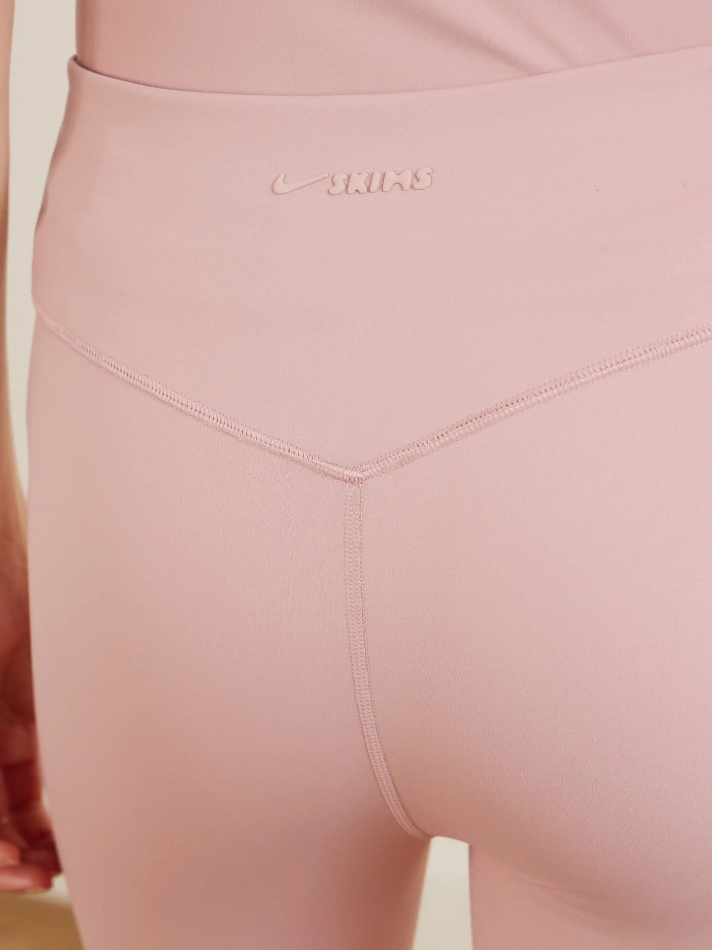 + Nike 26" Leggings - Himalayan