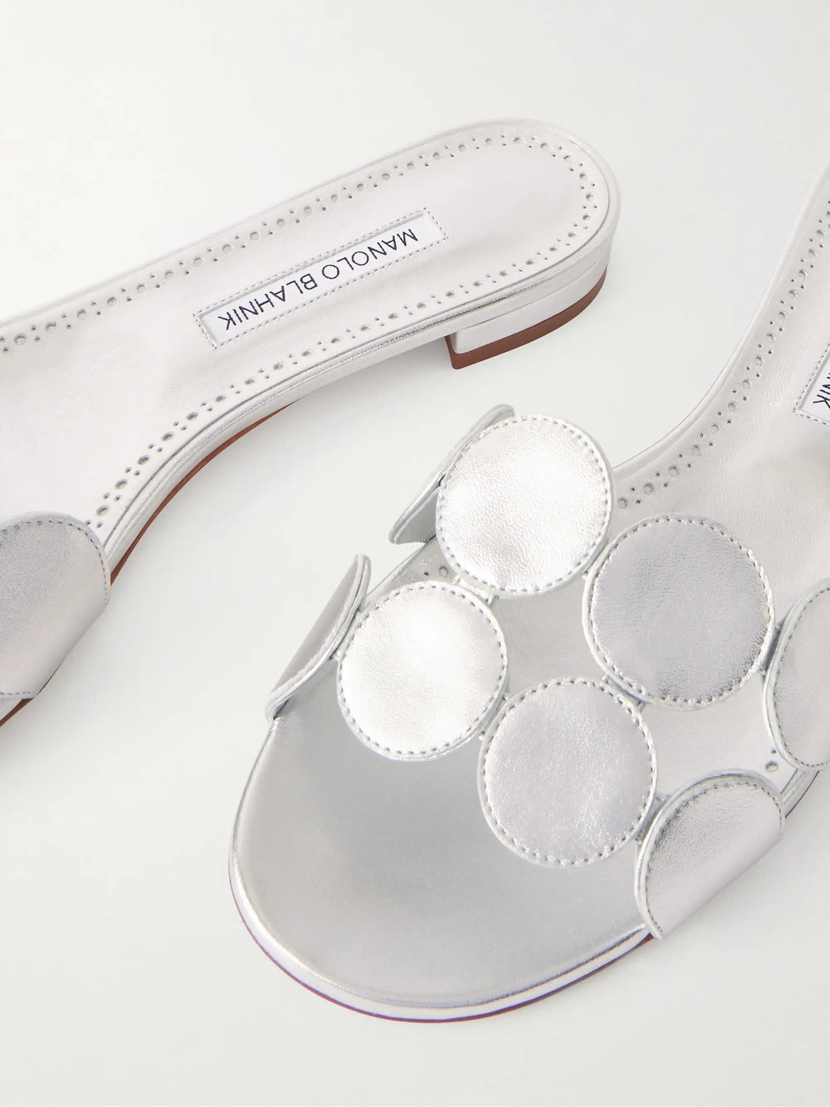 Haribalmu 10 Cutout Metallic-leather Slides