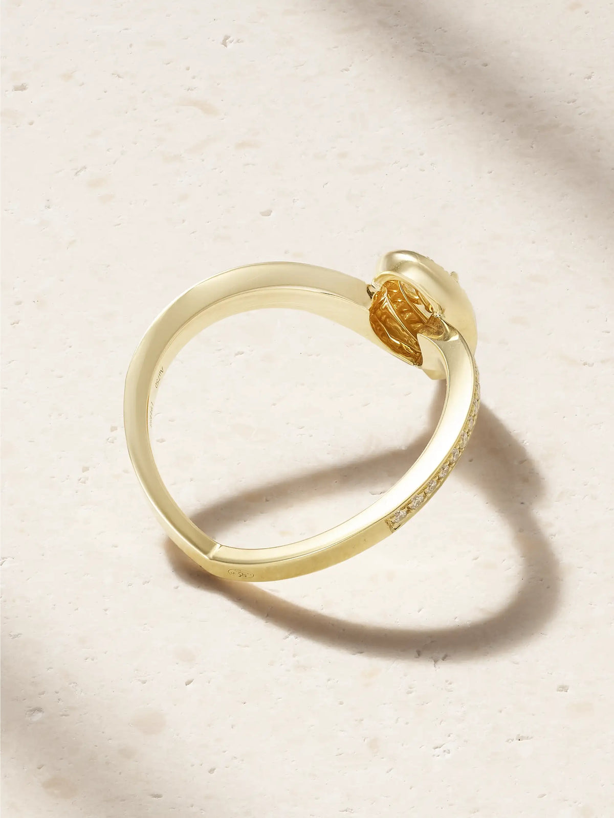 Fiery 18-karat Gold Diamond Ring