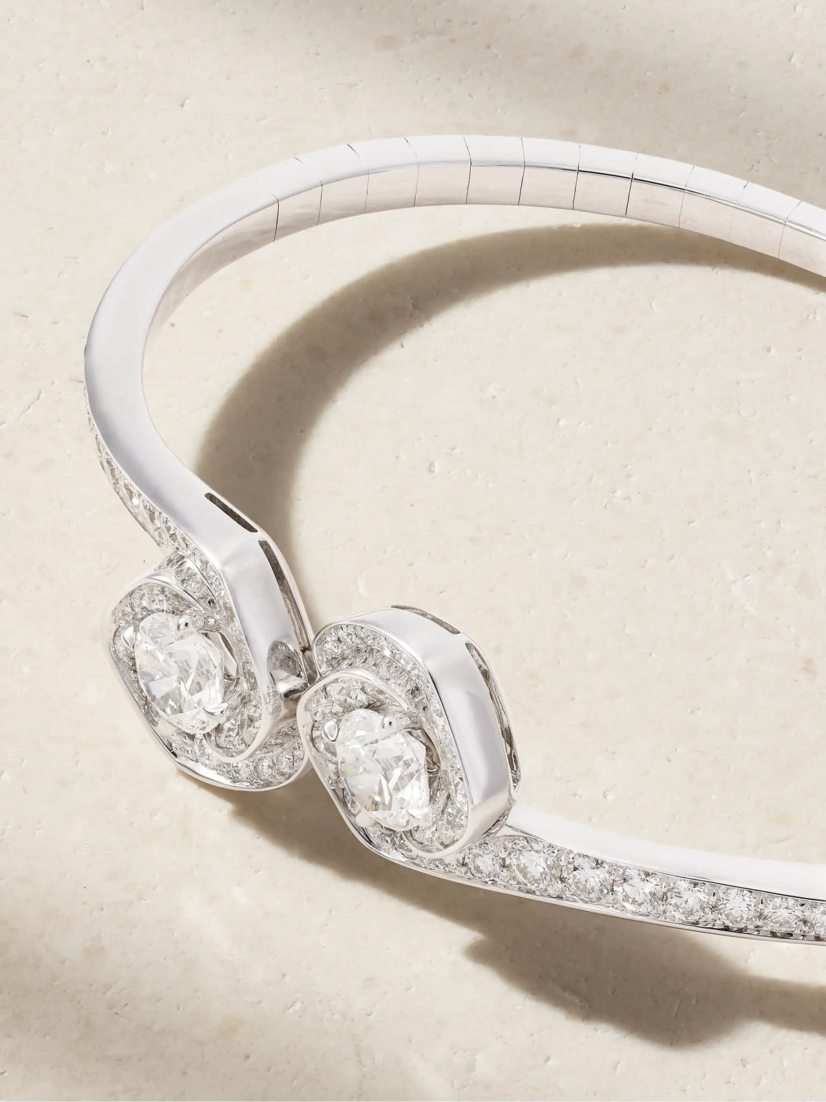 Frozen Kiss 18-karat White Gold Diamond Bangle