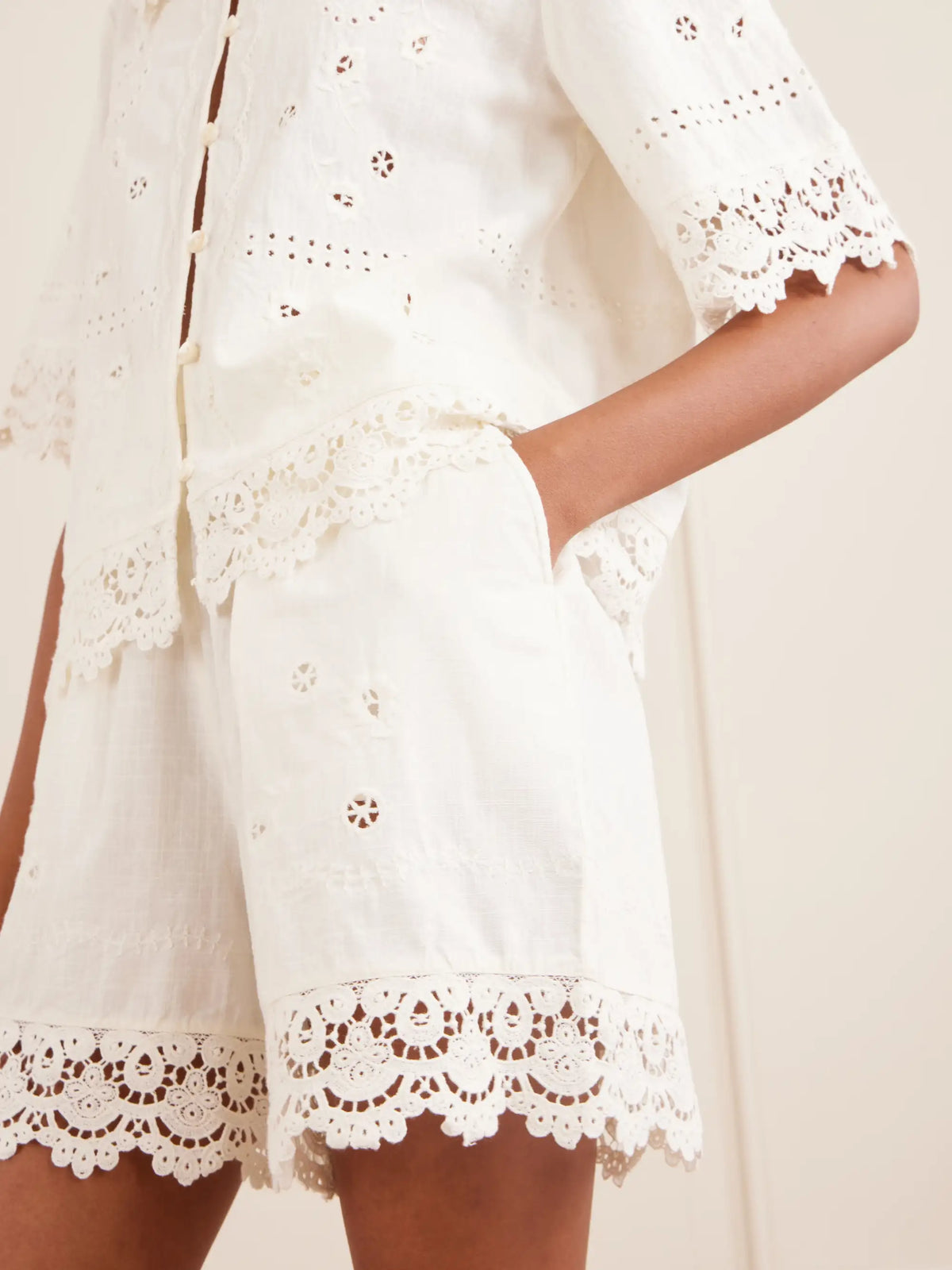 Tallulah Floral-embroidered Organic Cotton And Linen-blend Shorts