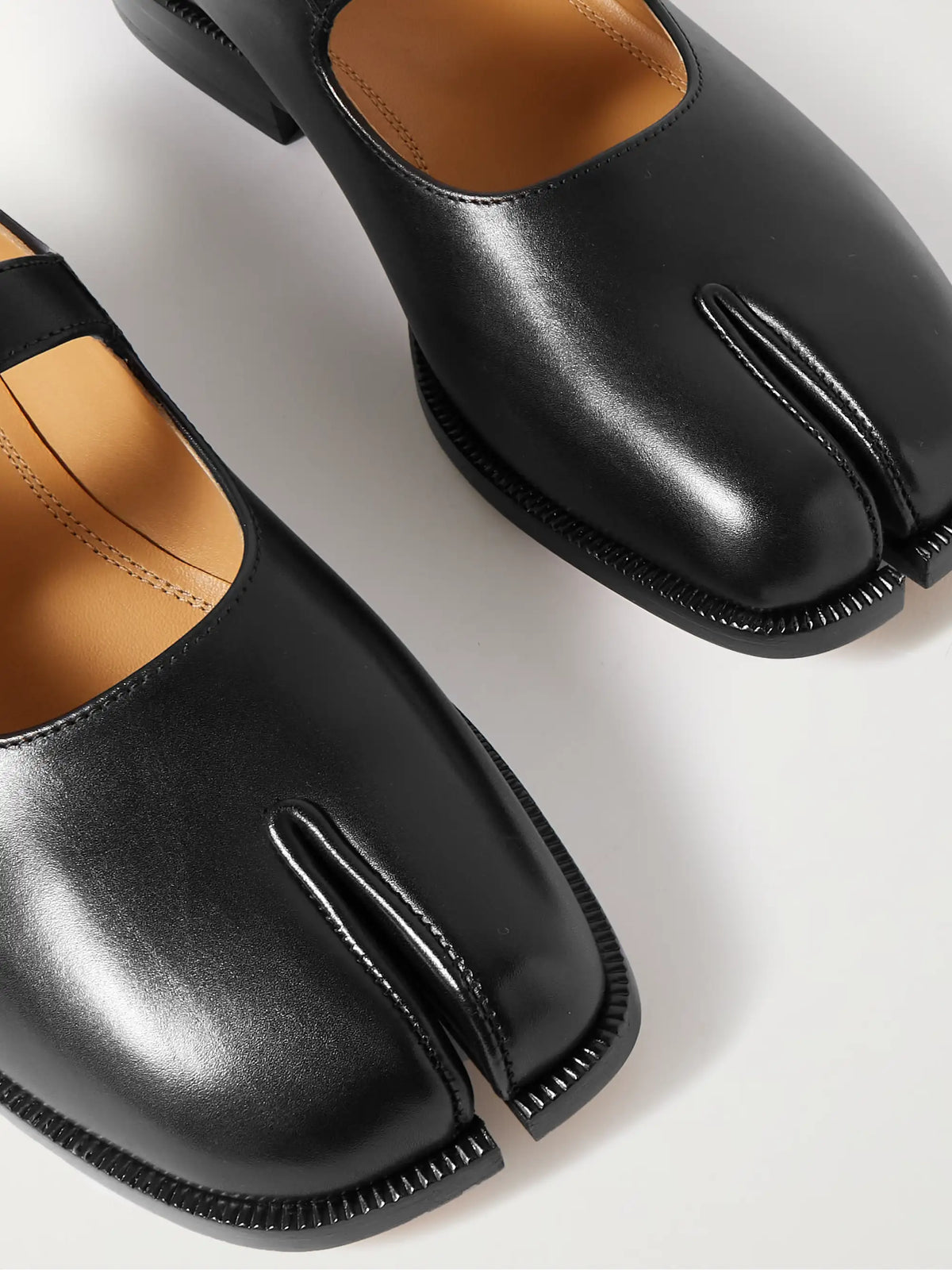 Tabi Split-toe Leather Flats