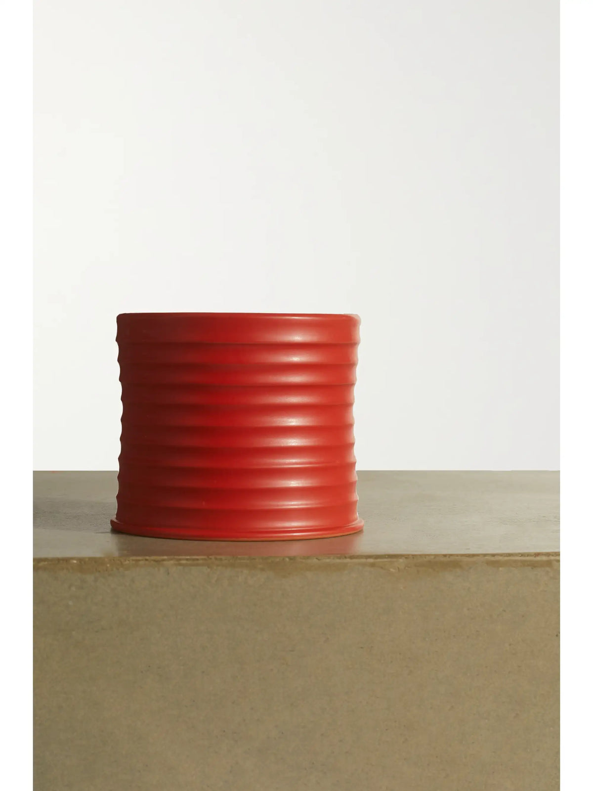 Tomato Leaves Medium Scented Candle, 610g