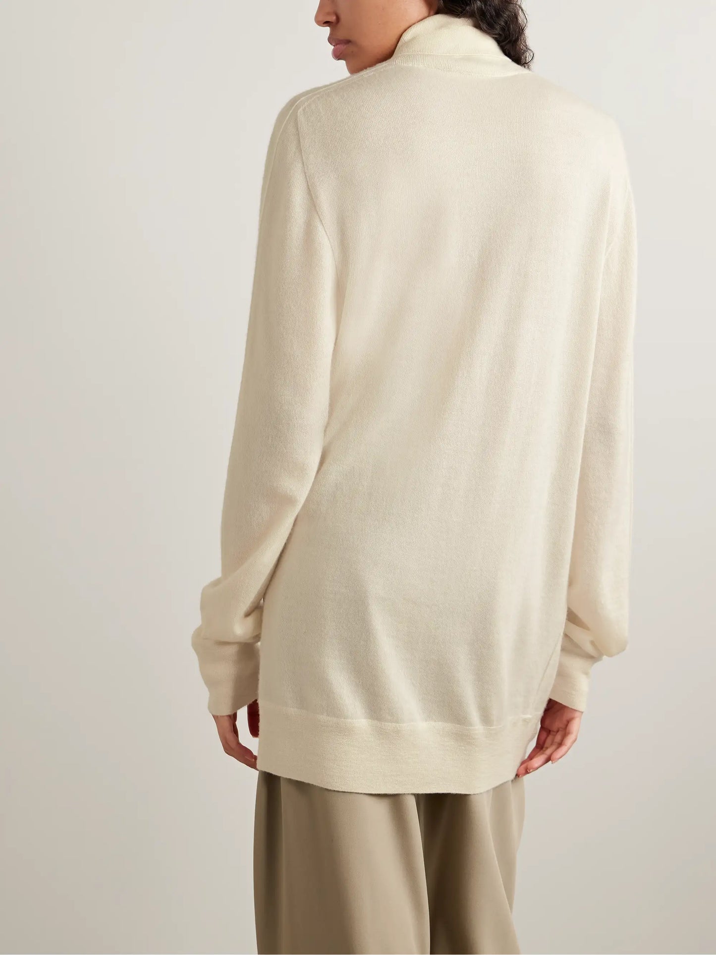 Lizzy Oversized Cashmere Turtleneck Sweater