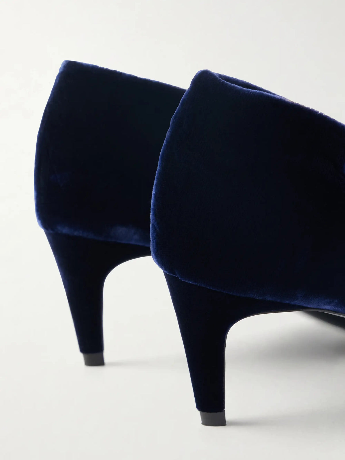 KHAITE Miriam 50 Velvet Pumps