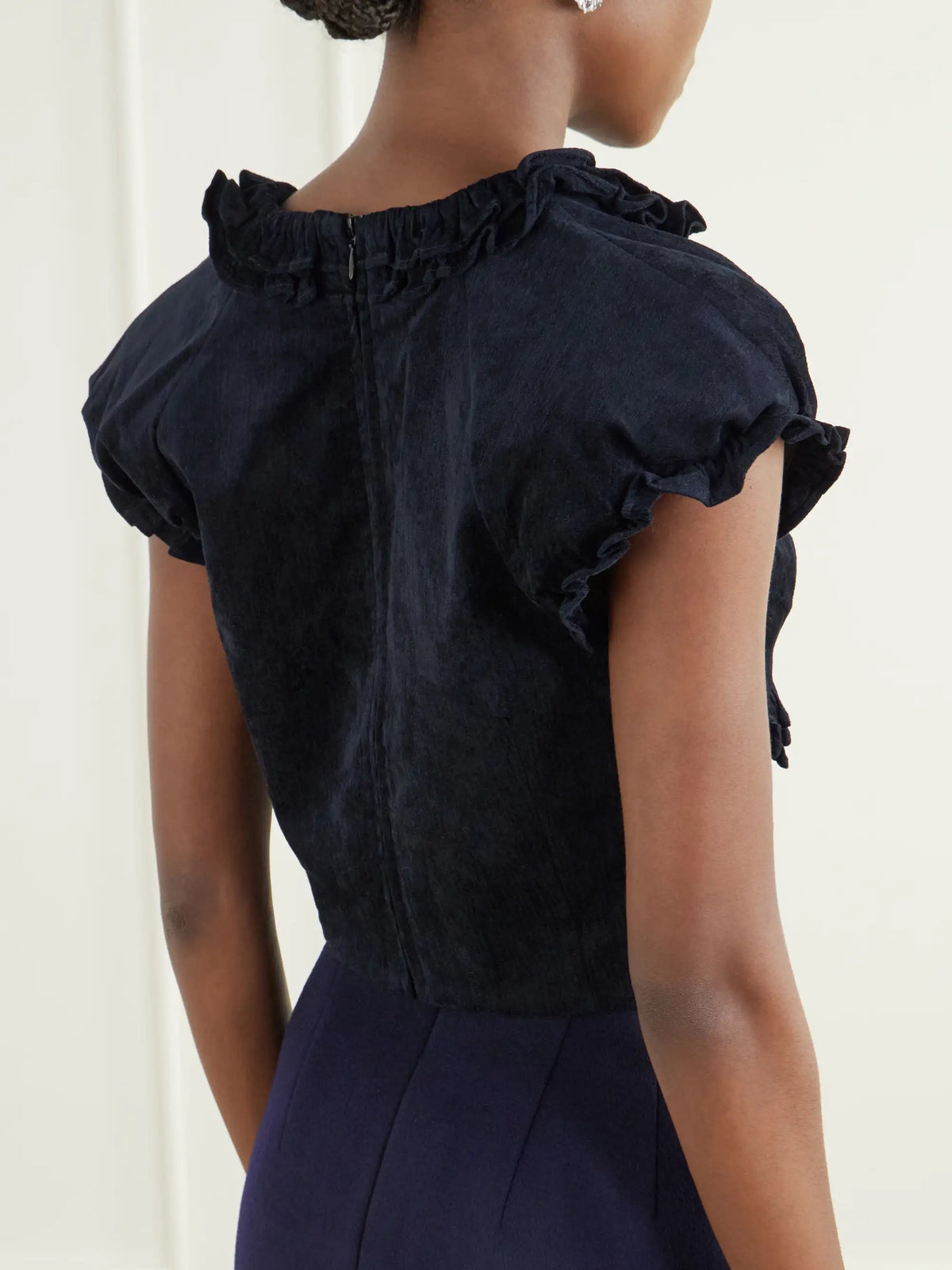 SHUSHU/TONG Crisscross Cropped Bow-detailed Ruffled Velvet Top