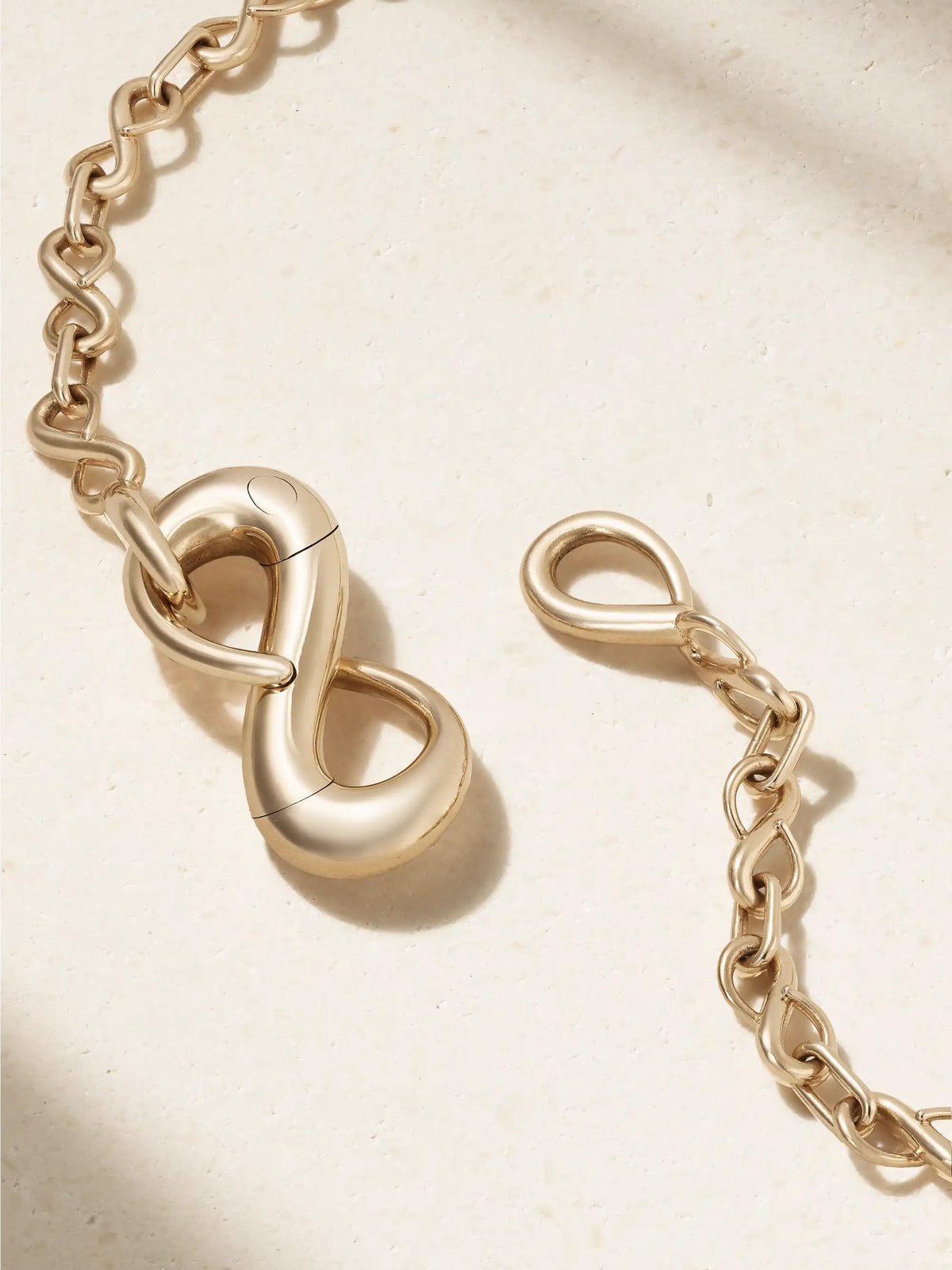 Myriad Lock 18-karat Gold Necklace