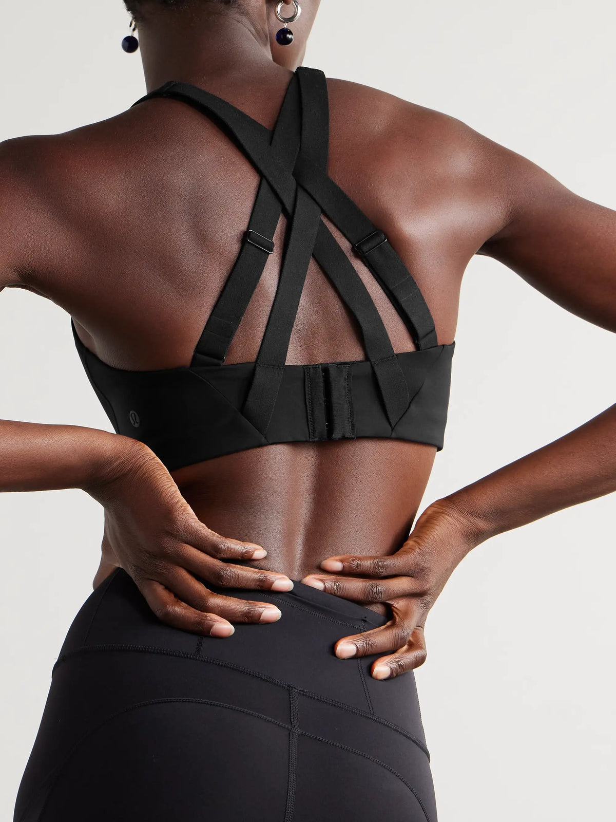 Train Stretch Sports Bra