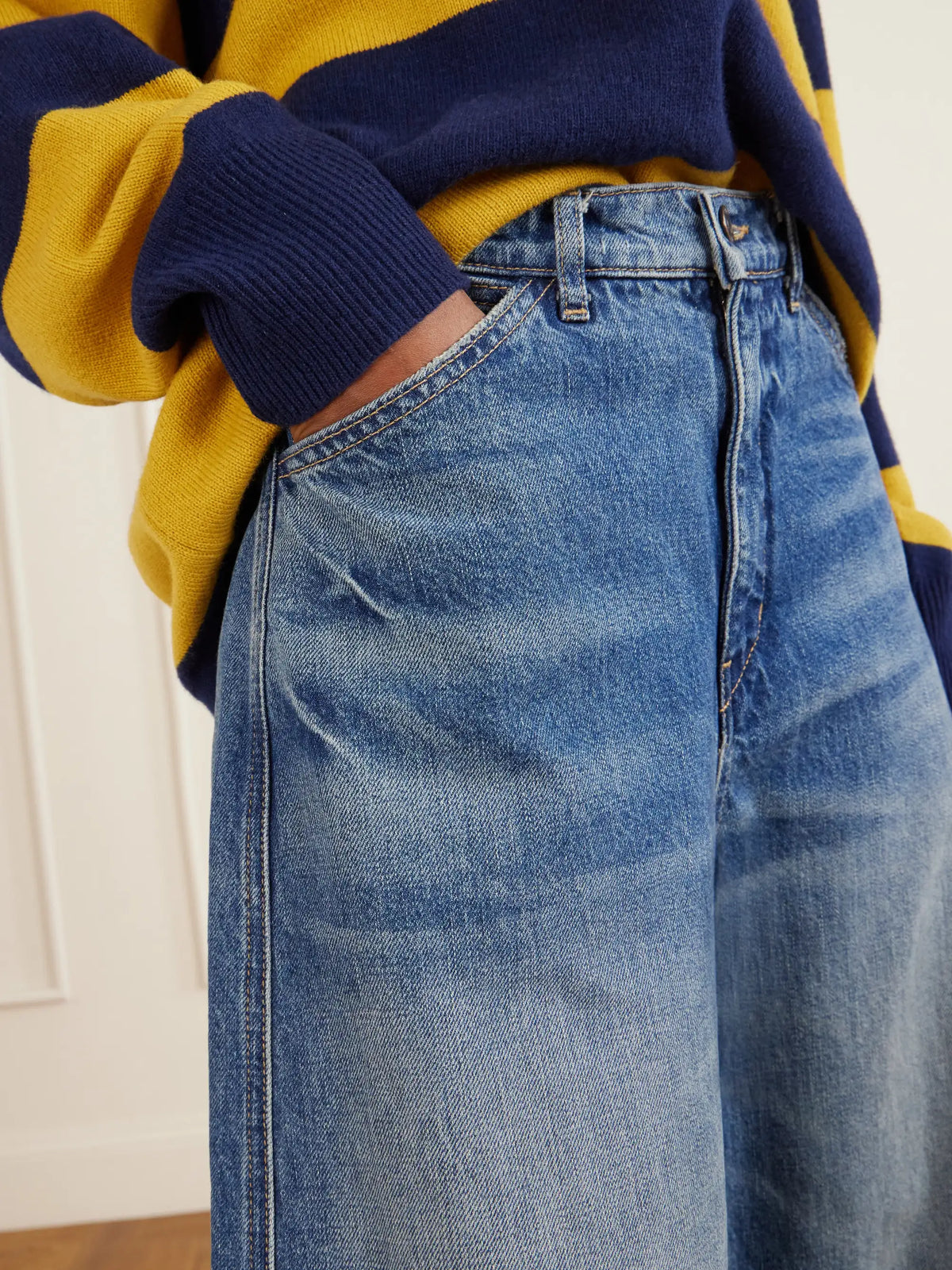 Nili Lotan Tribeca Mid-rise Barrel-leg Jeans