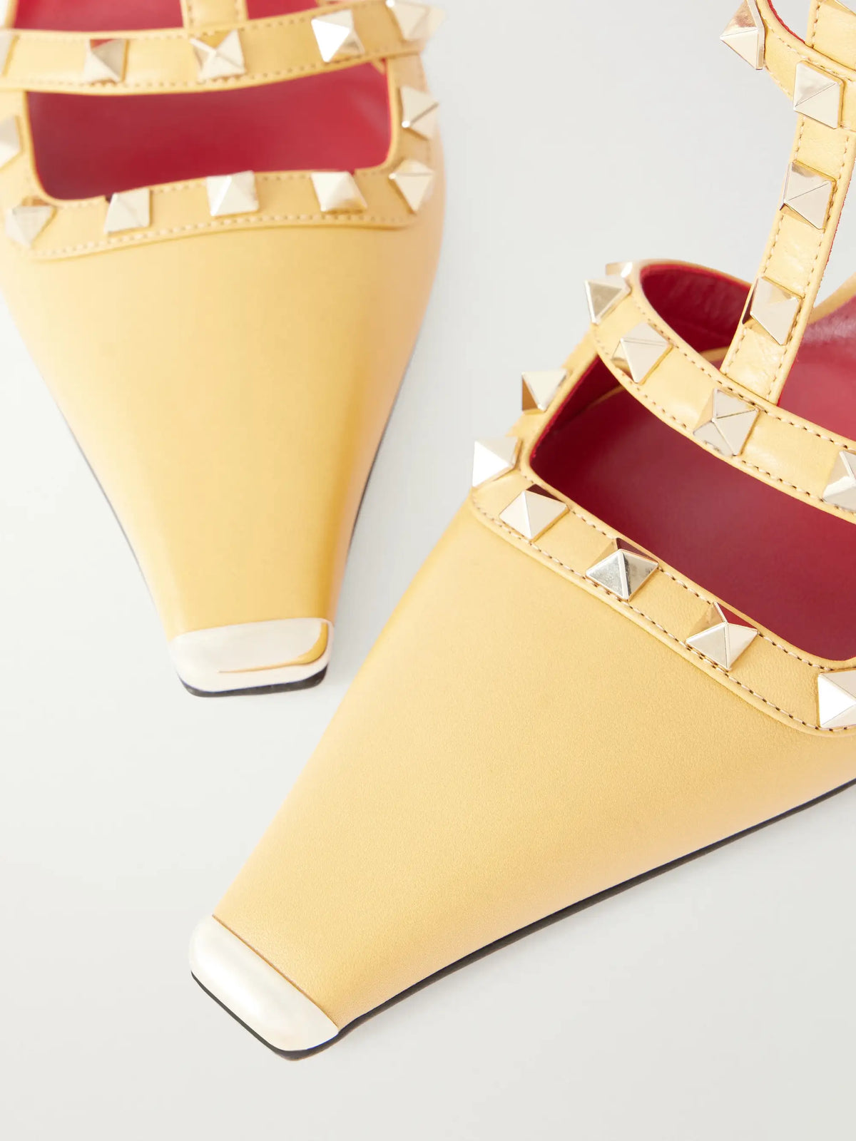 Valentino Garavani Rockstud 100 Leather Pumps