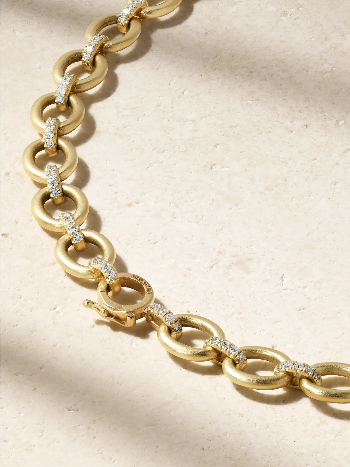 Classic 18-karat Gold Diamond Necklace