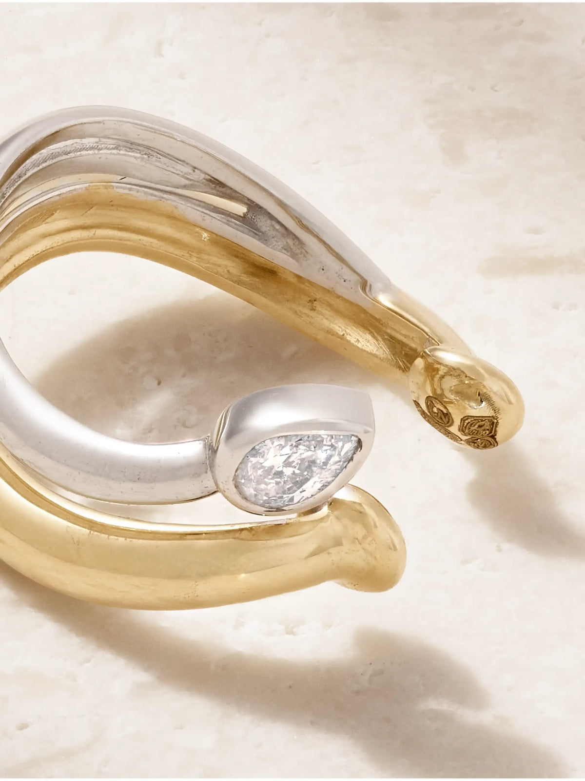 Boa 18-karat Gold Diamond Earring