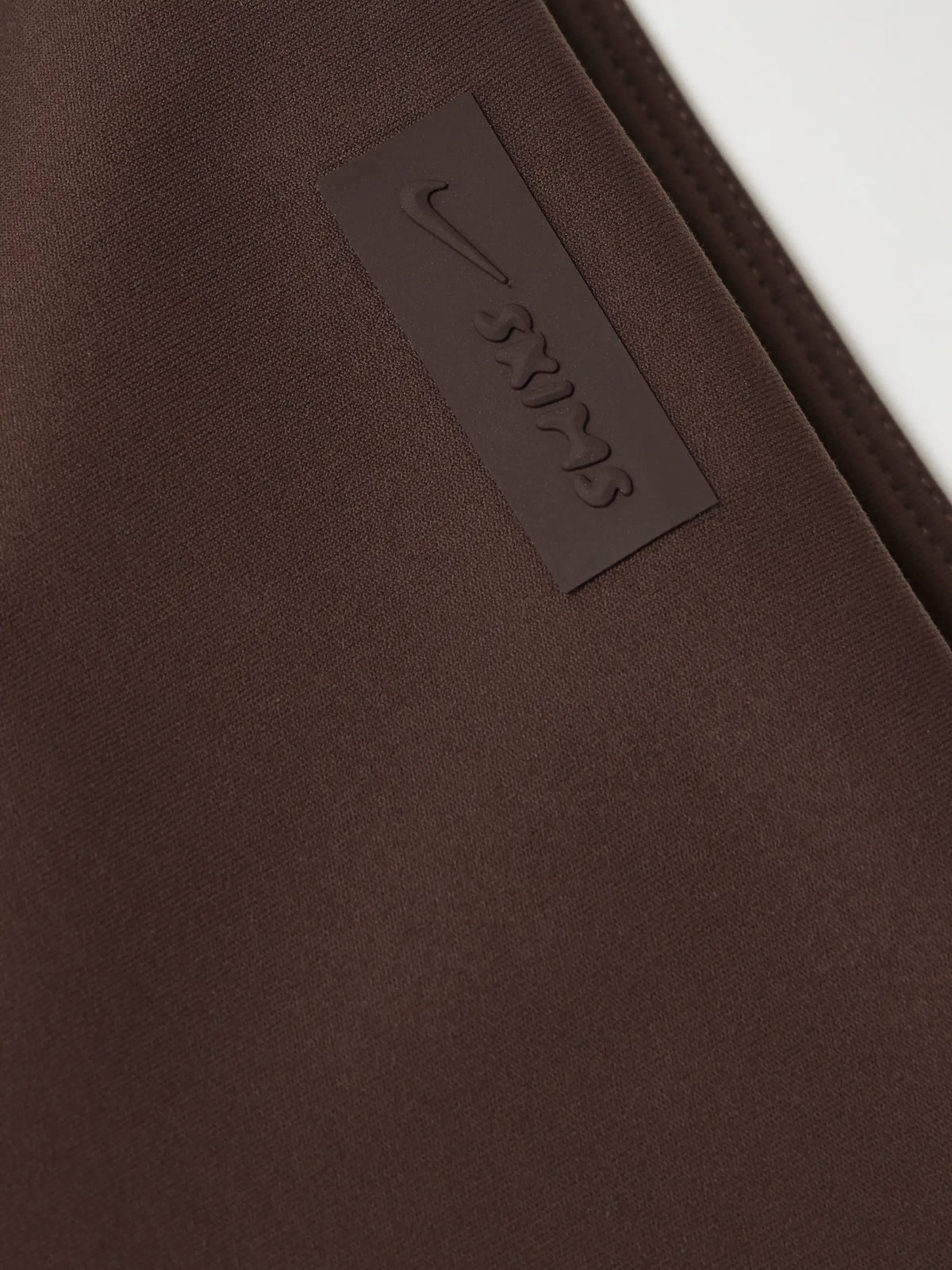SKIMS + Nike V-line 26" Leggings - Dark Sepia