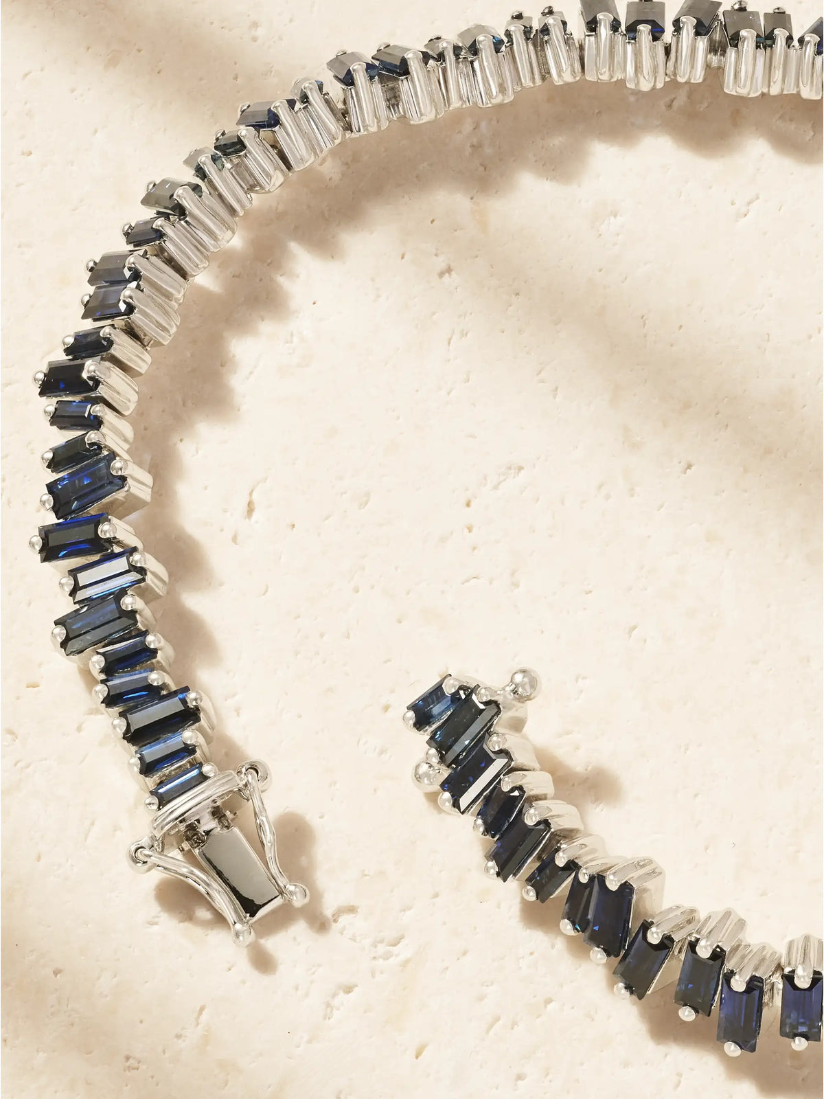 18-karat White Gold Sapphire Bracelet