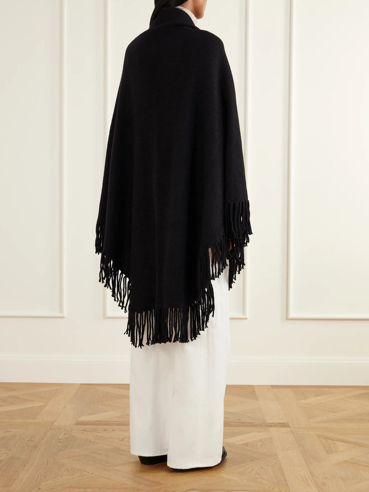 Arch4 Fringed Cashmere Wrap