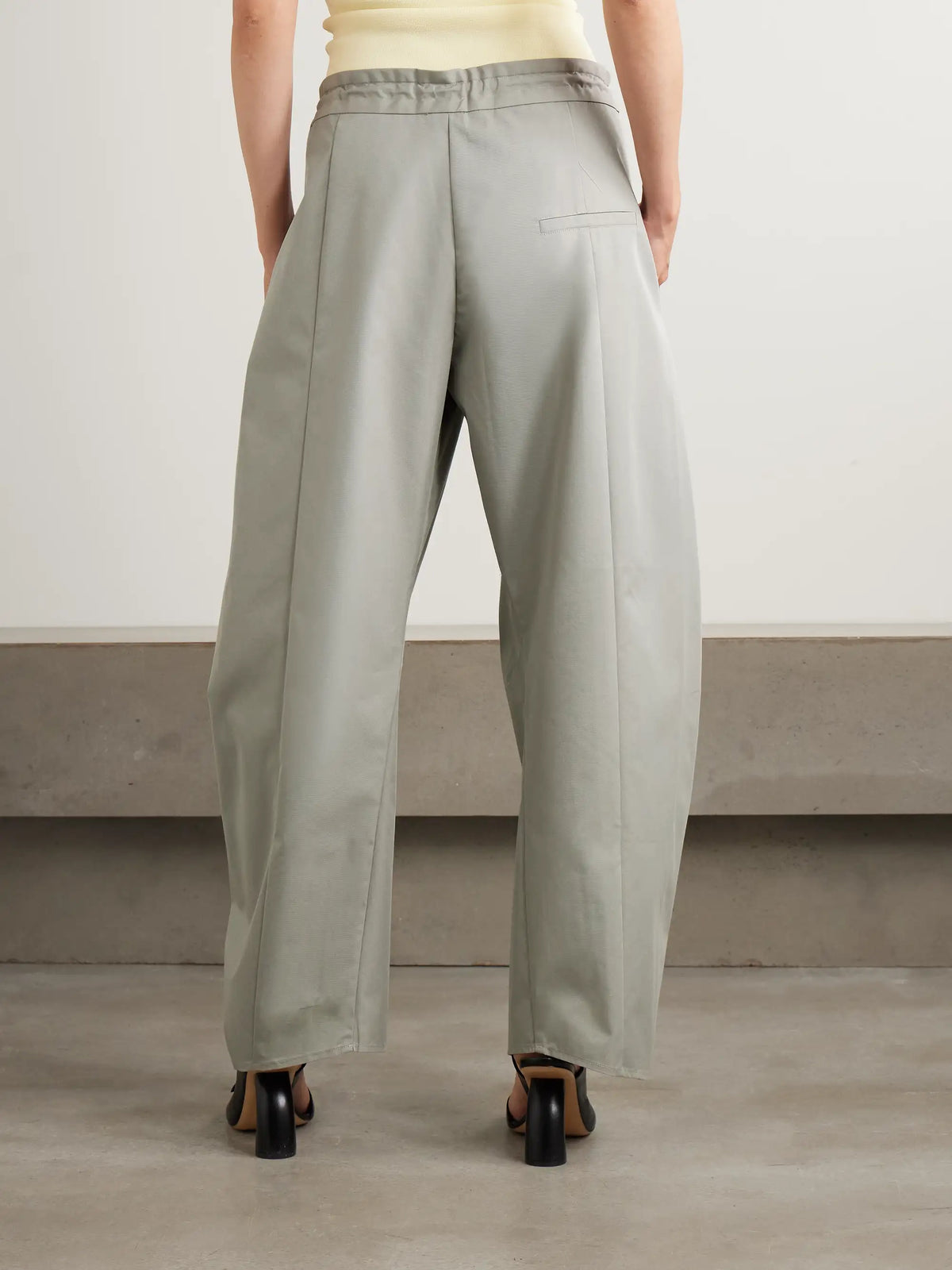 KALLMEYER Clemence Pleated Cotton-blend Twill Barrel-leg Pants