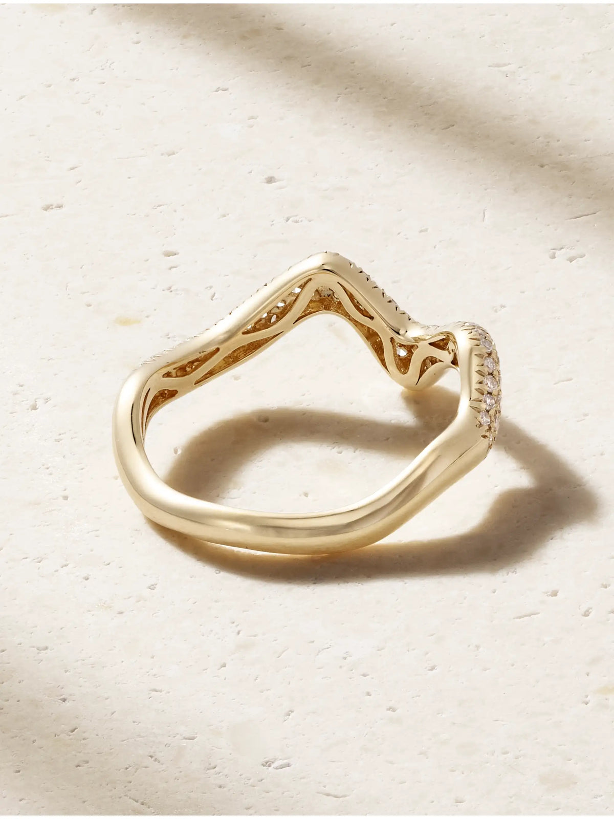 Wave 18-karat Gold Diamond Ring