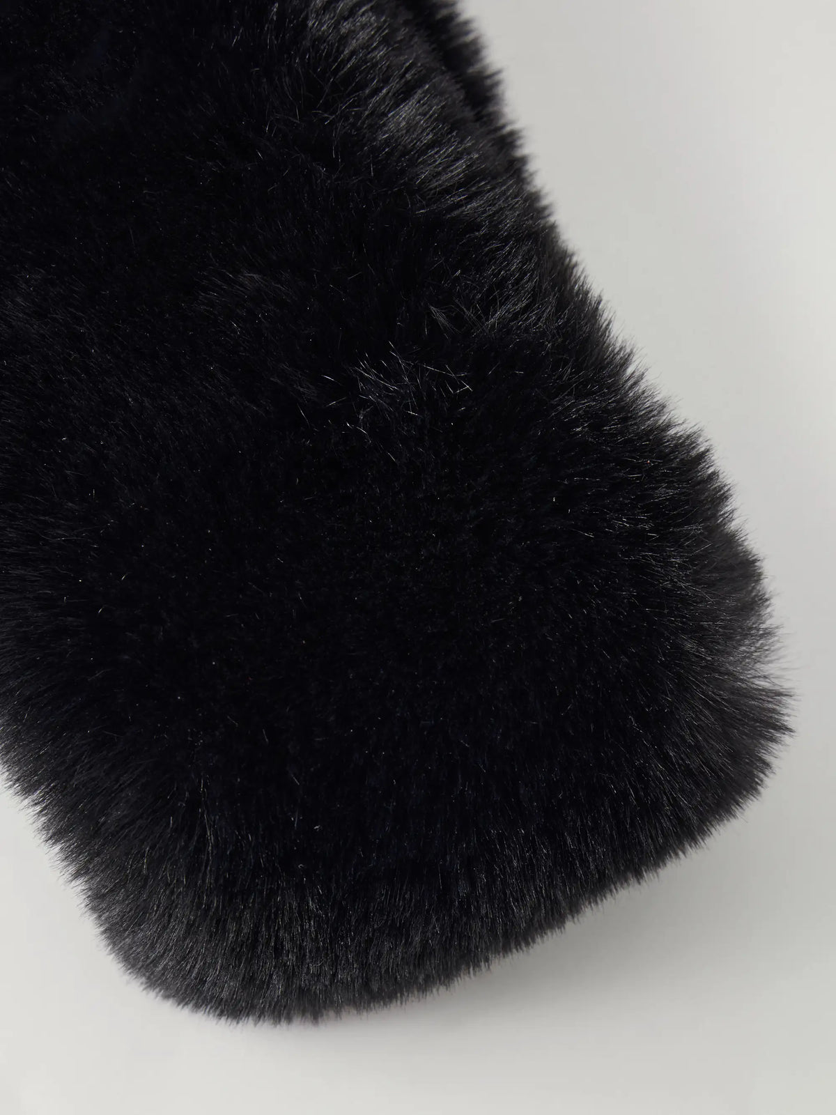 Goldbergh Froid Plush Headband