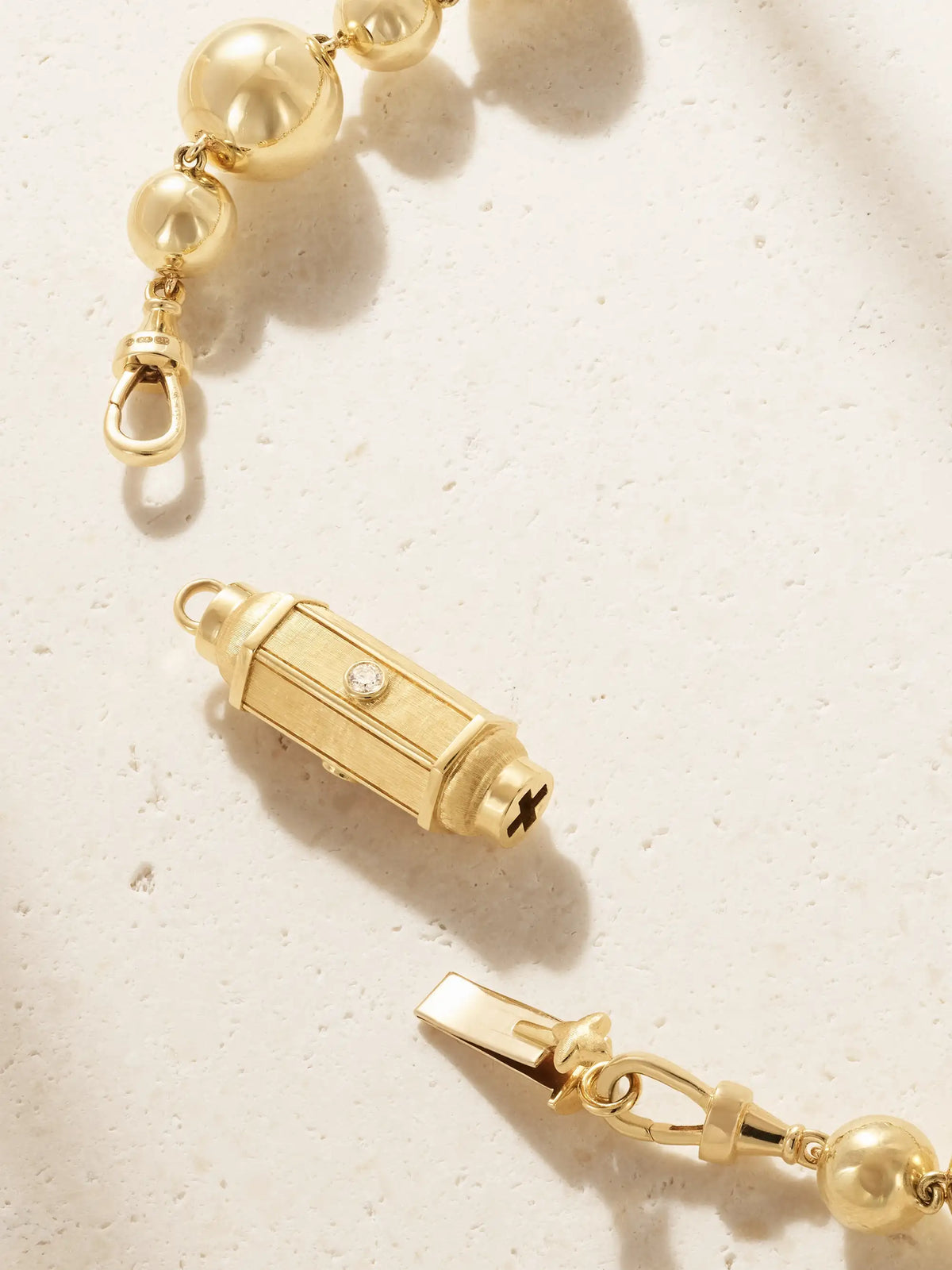 Baby Locket Grain D'or 14-karat Gold Diamond Necklace