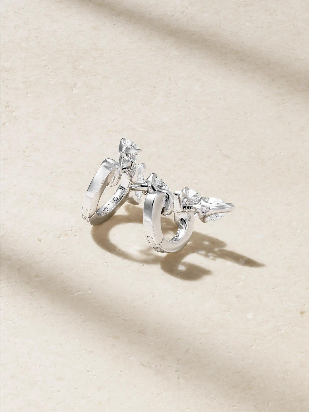 Serti Sur Vide 18-karat White Gold Diamond Ear Cuff