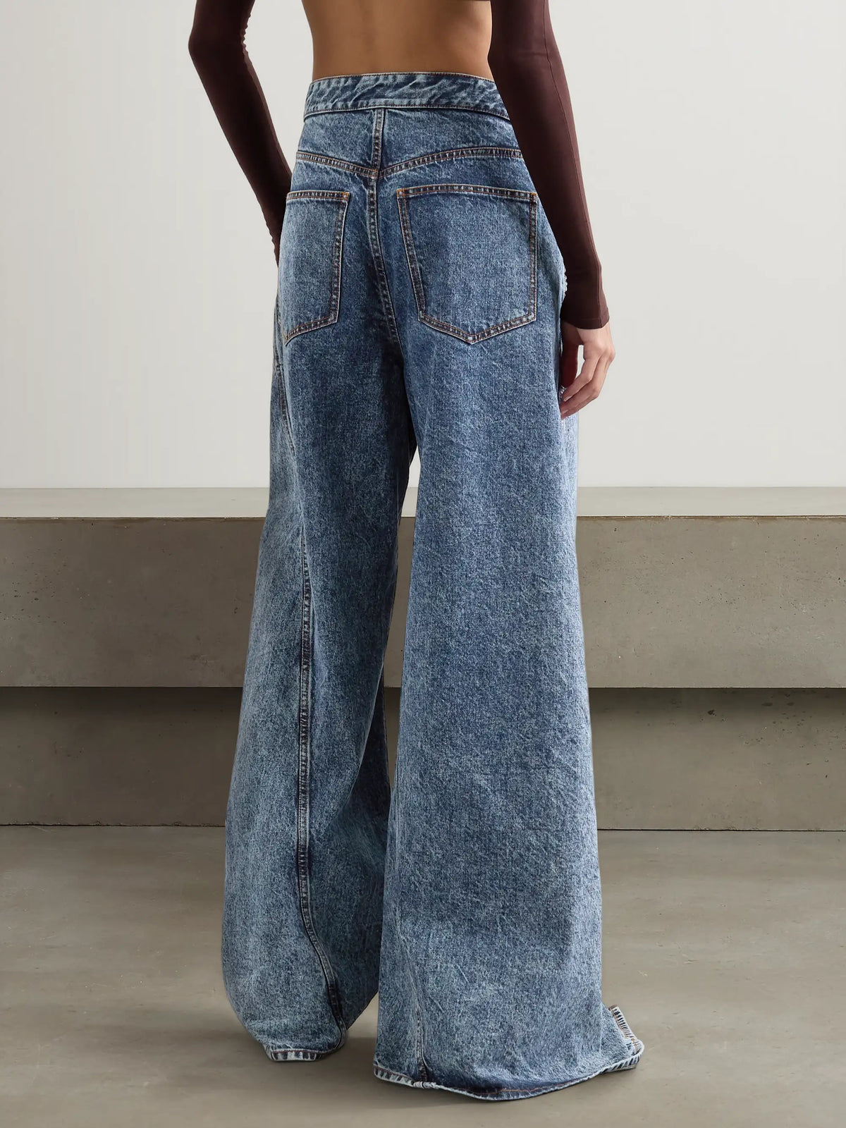 Asymmetric Wide-leg Jeans