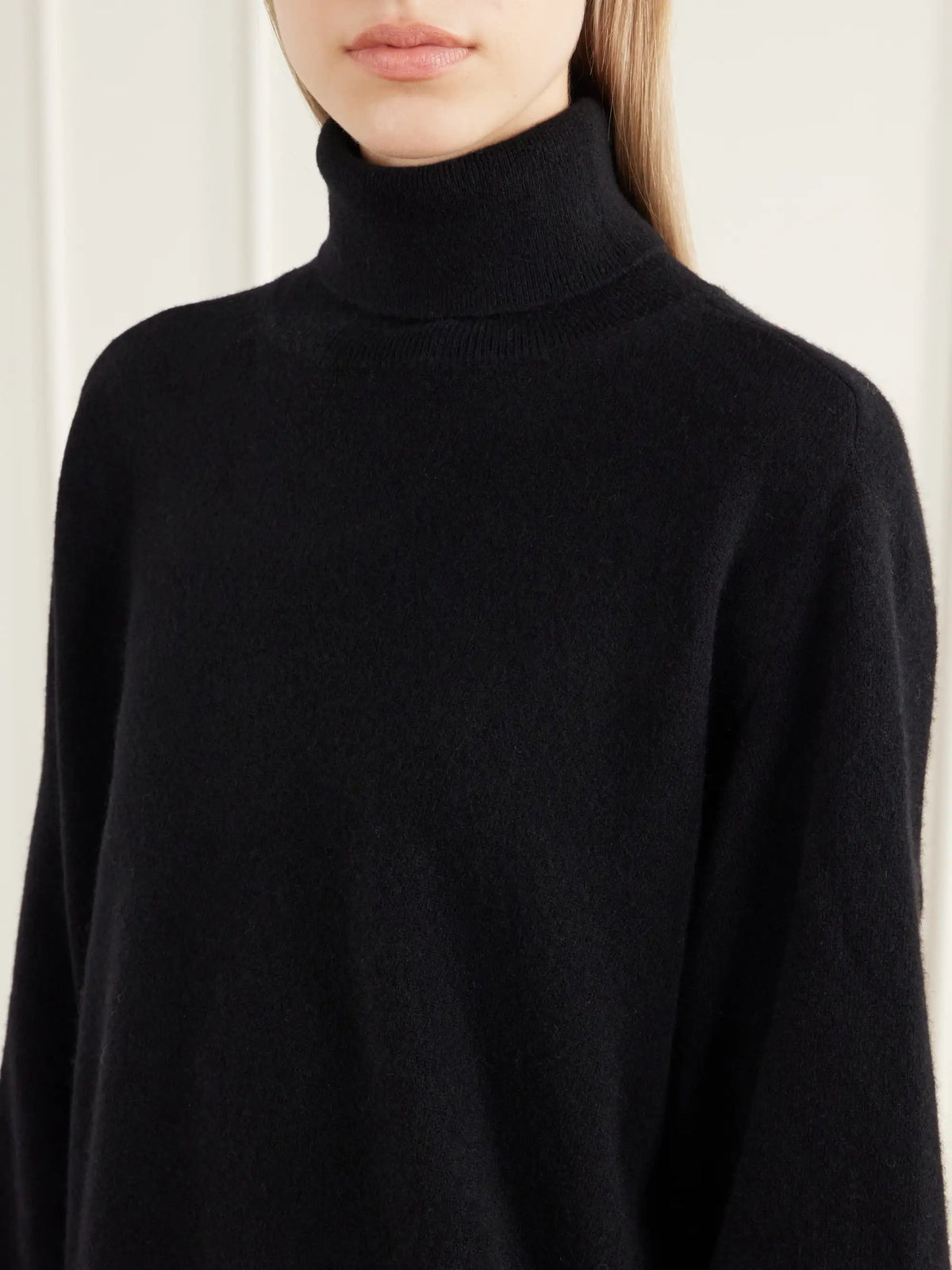 ssstein Wool Turtleneck Sweater