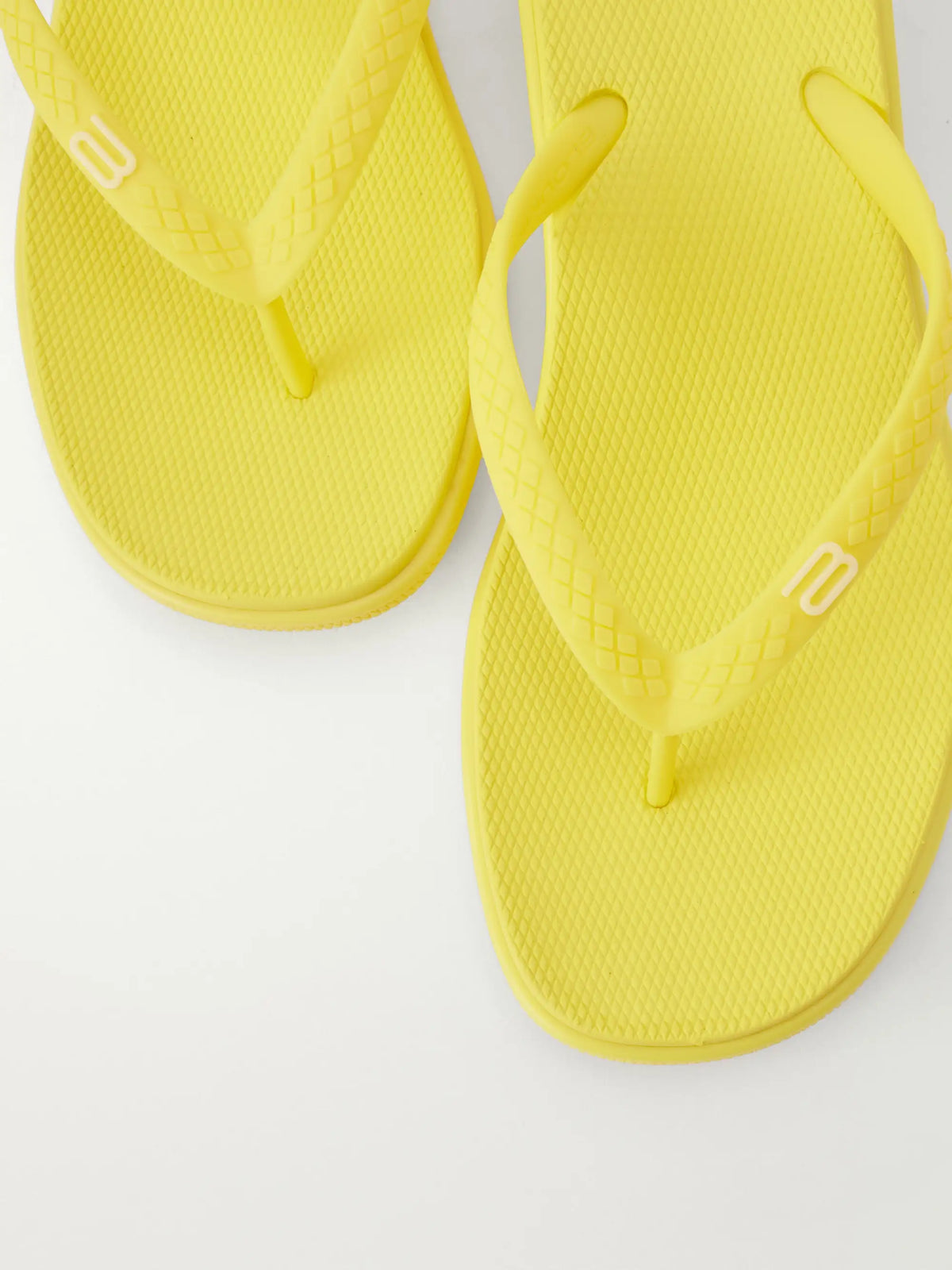 Bloumme Arc 40 Recycled Thong Sandals