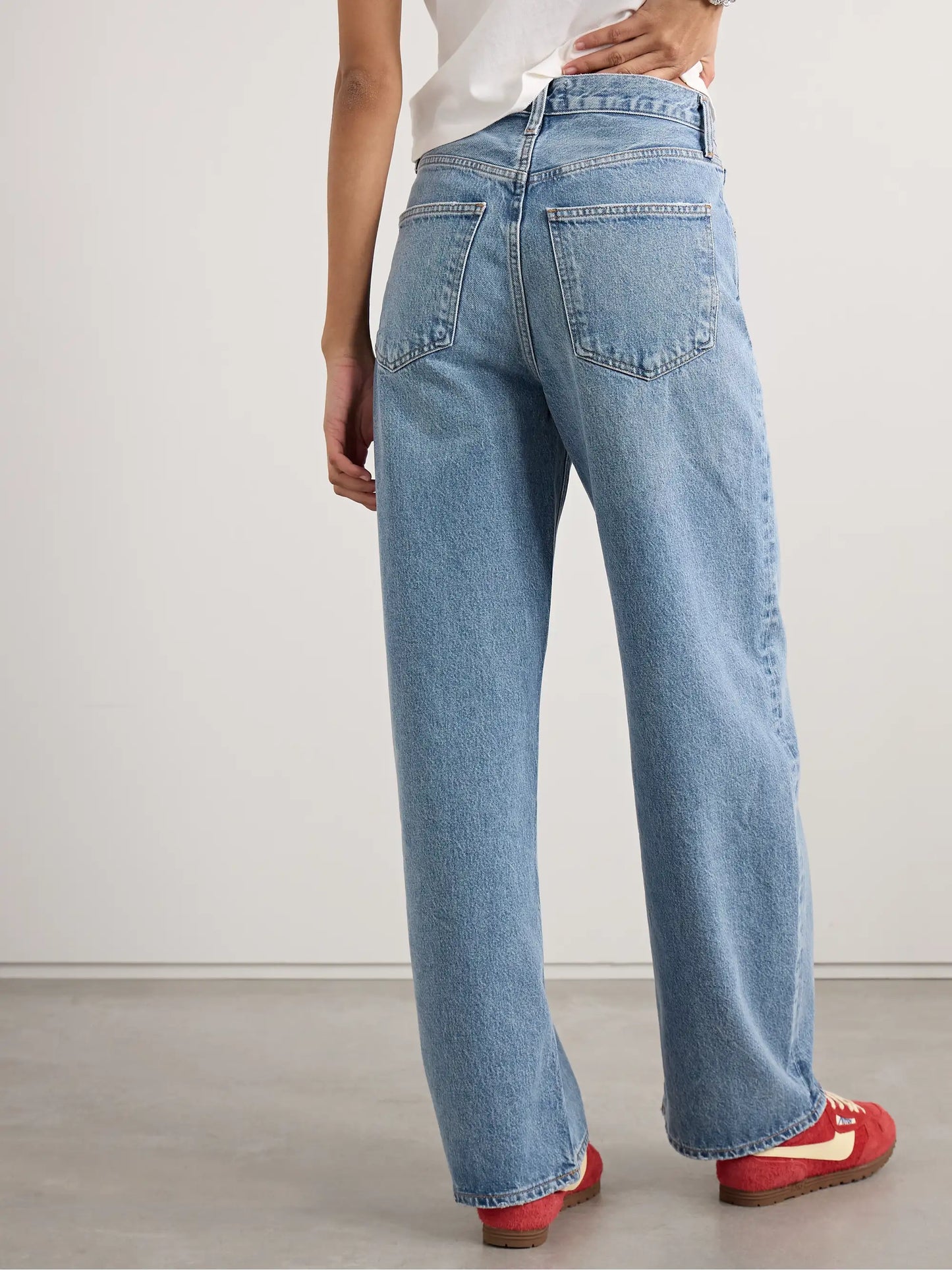 Low Curve Mid-rise Straight-leg Jeans