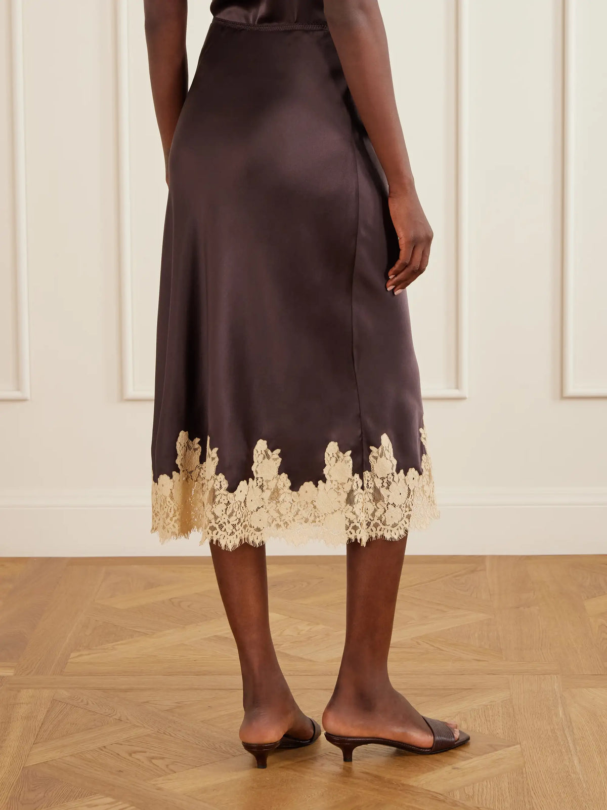 DÔEN Lace-trimmed Silk-satin Midi Skirt