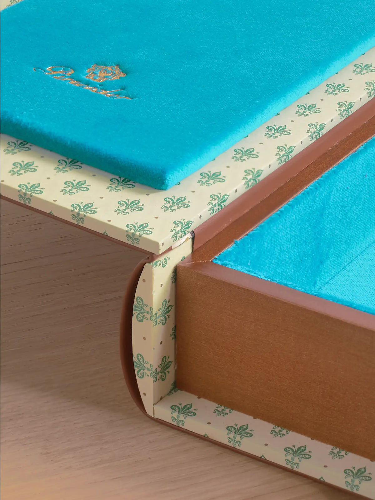+ Pineider Bucci Safe Book Printed Leather And Wood Jewelery Box
