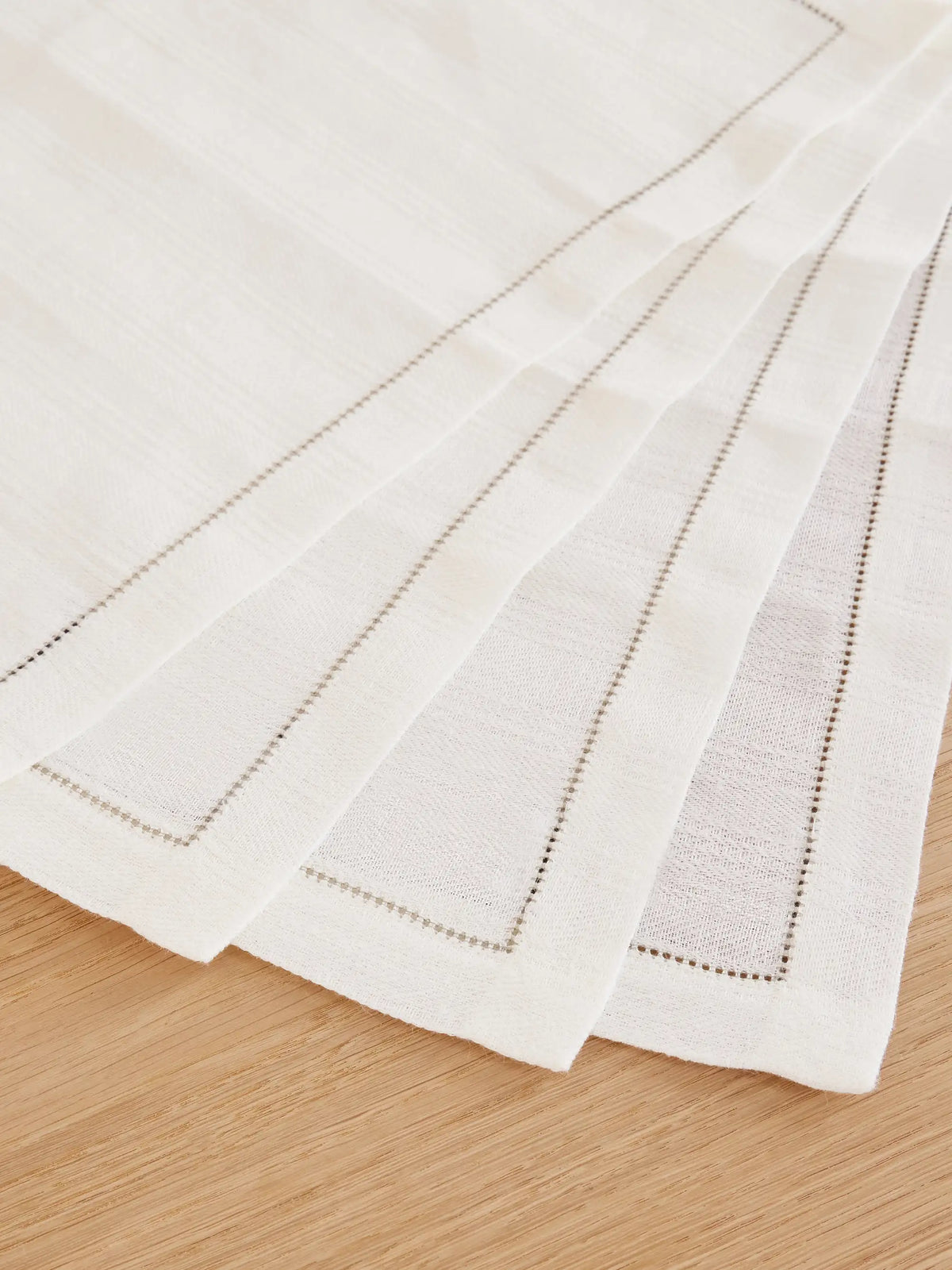 Brunello Cucinelli Set Of Four Linen Placemats