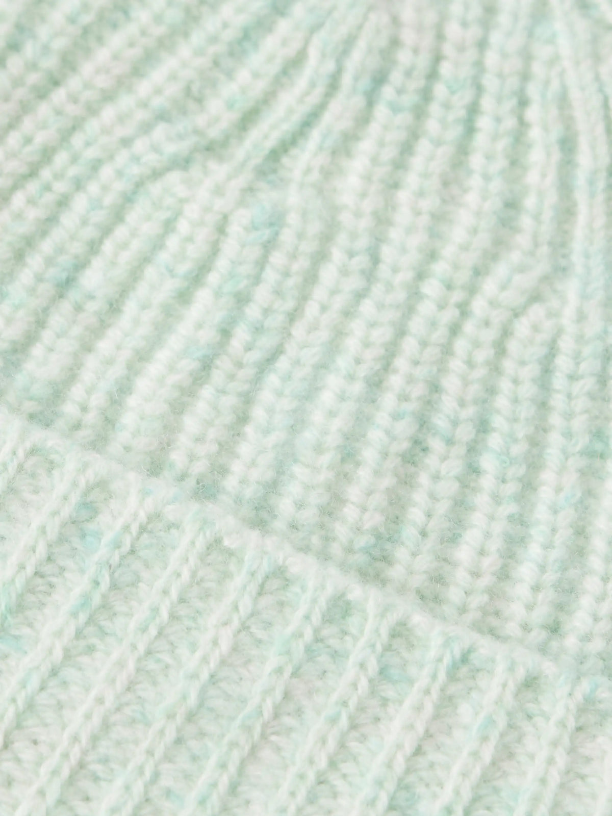 Auralee Ribbed Cashmere Beanie