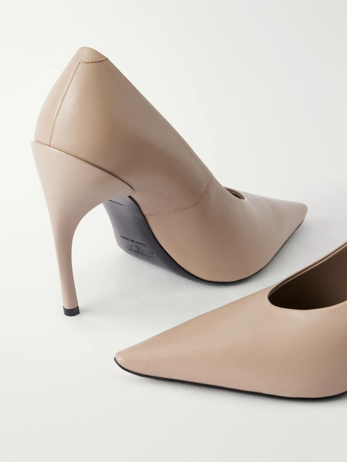 Roger Vivier Choc 100 Leather Pumps