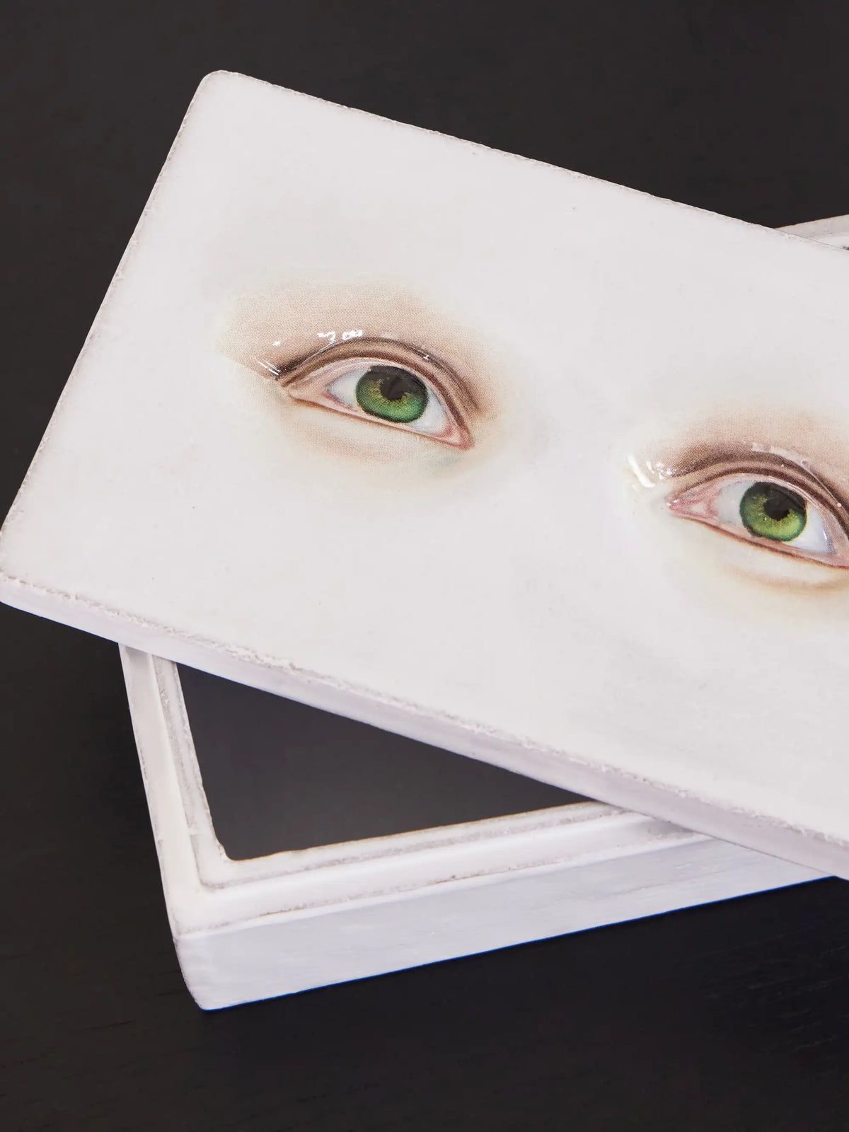 Vu Ceramic Box