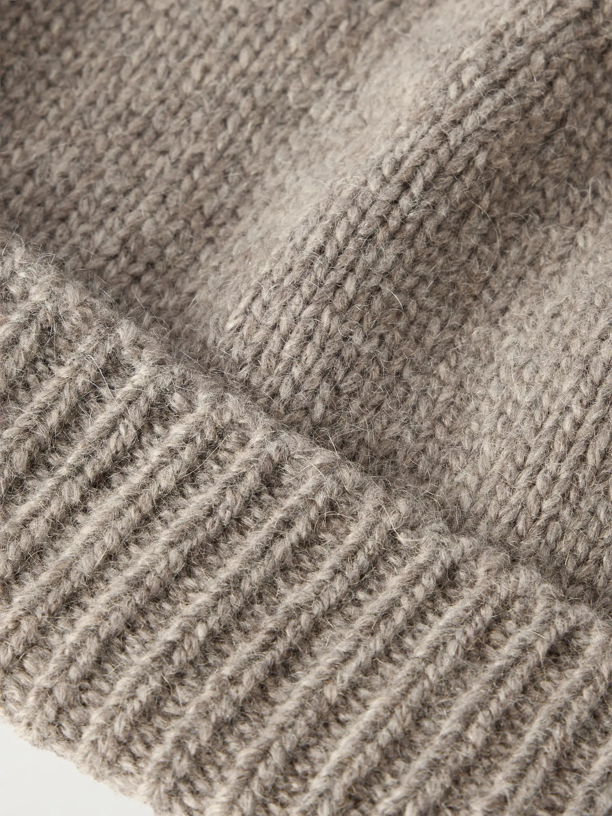 The Row Pavir Cashmere Beanie
