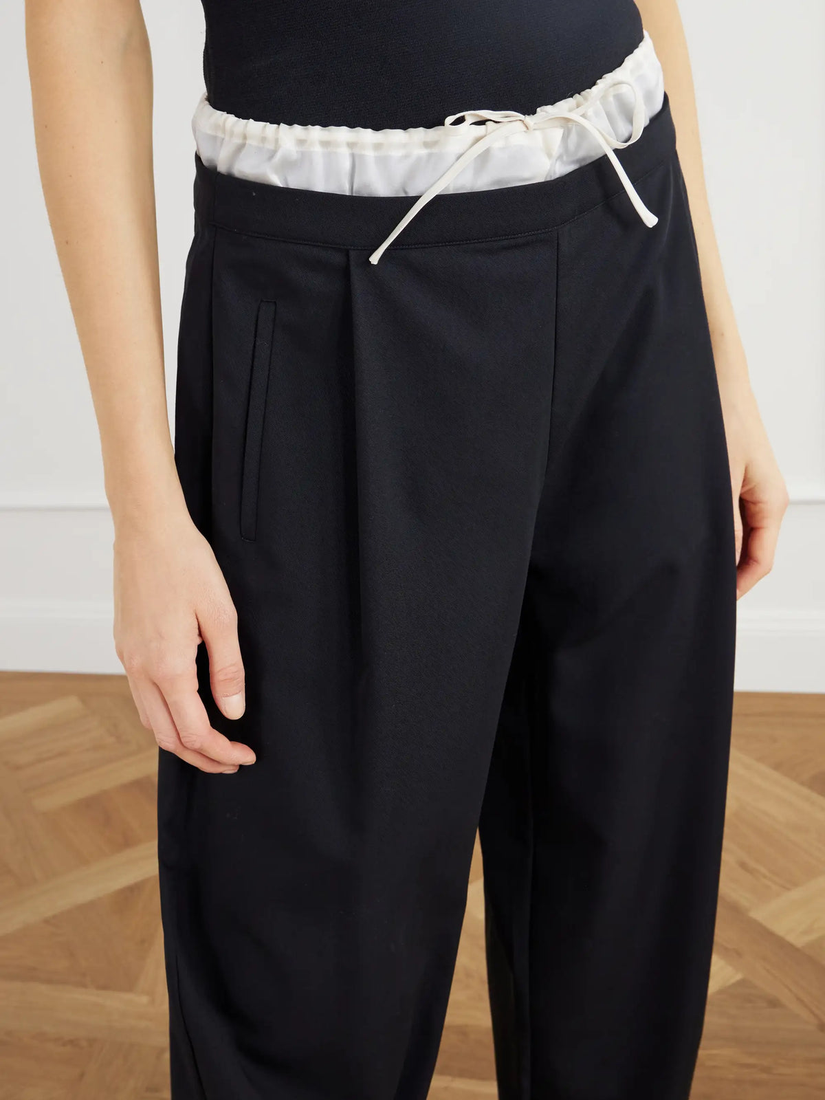 ST. AGNI Satin-trimmed Wool-twill Barrel-leg Pants