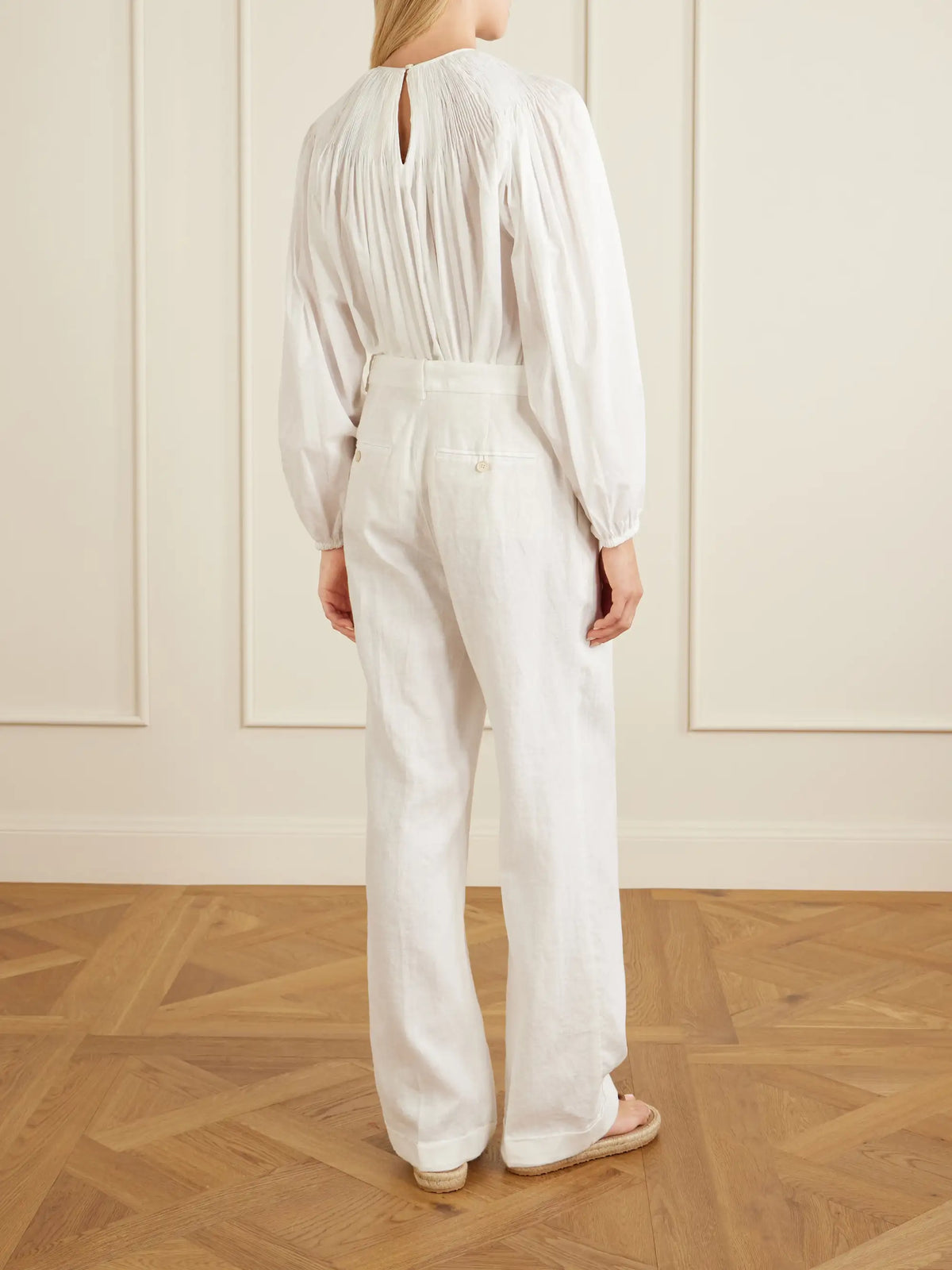 Pleated Linen Straight-leg Pants