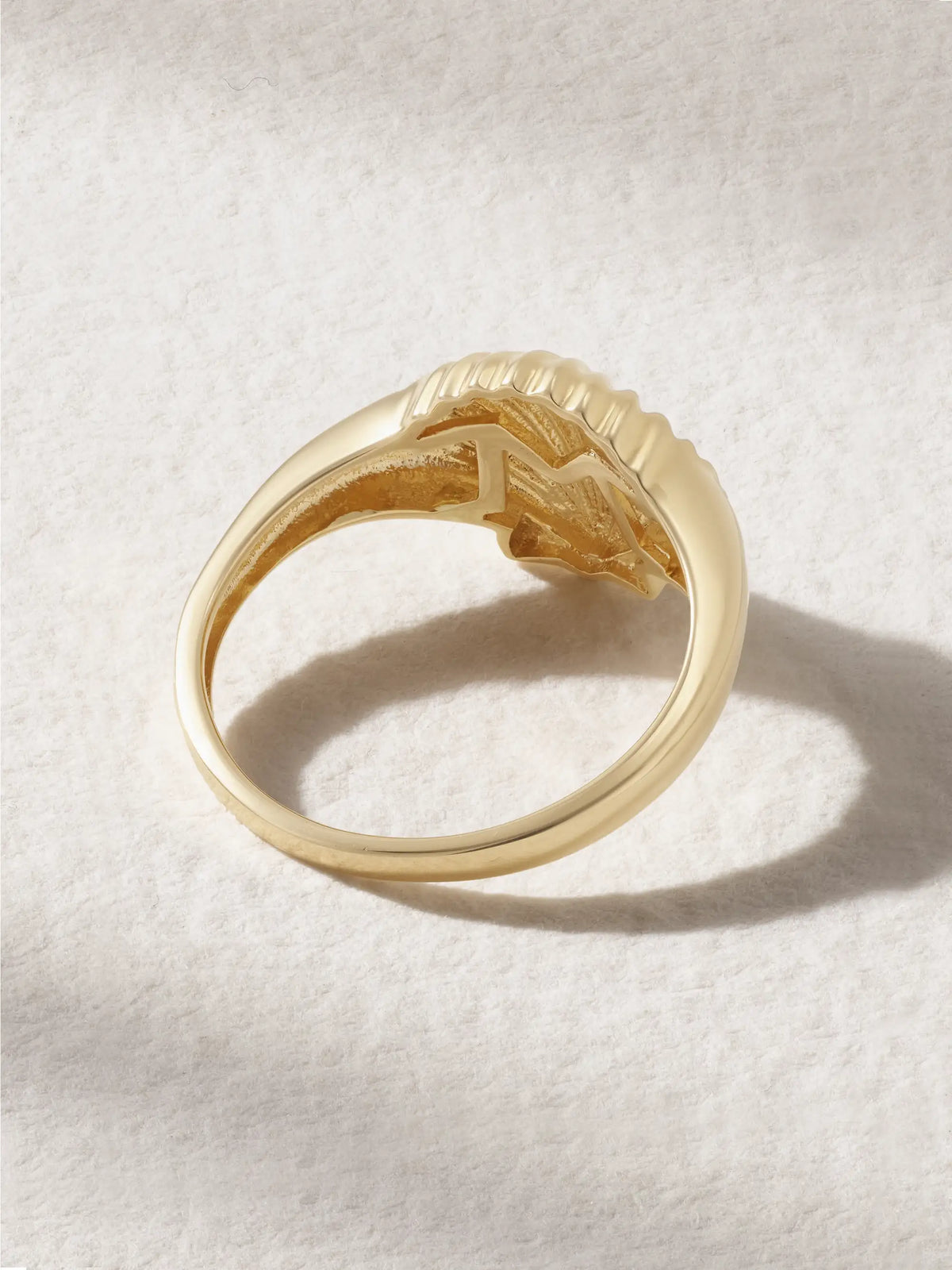 Venus 14-karat Gold Signet Ring